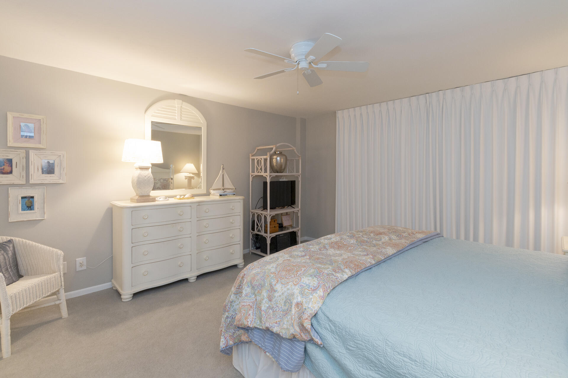 MAINSAIL CONDO PH 1 - Residential