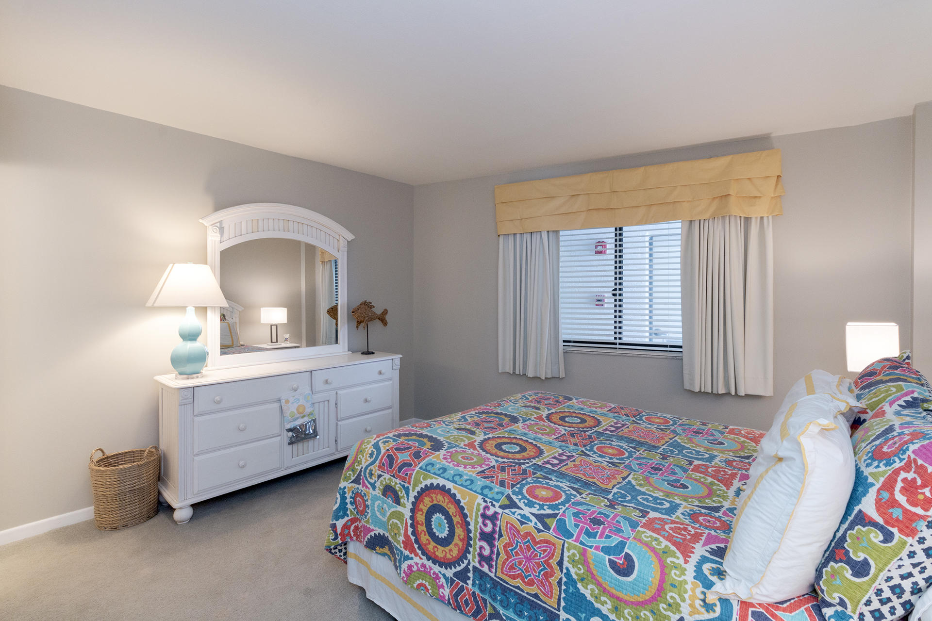 MAINSAIL CONDO PH 1 - Residential