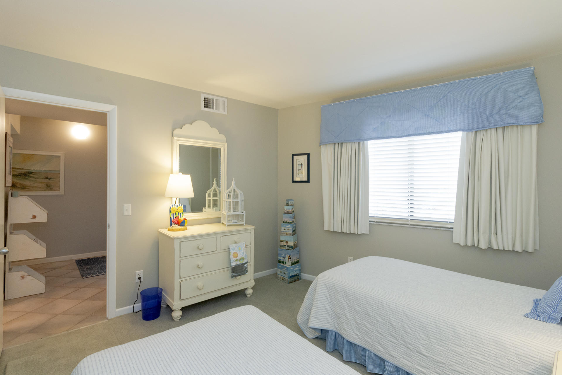 MAINSAIL CONDO PH 1 - Residential