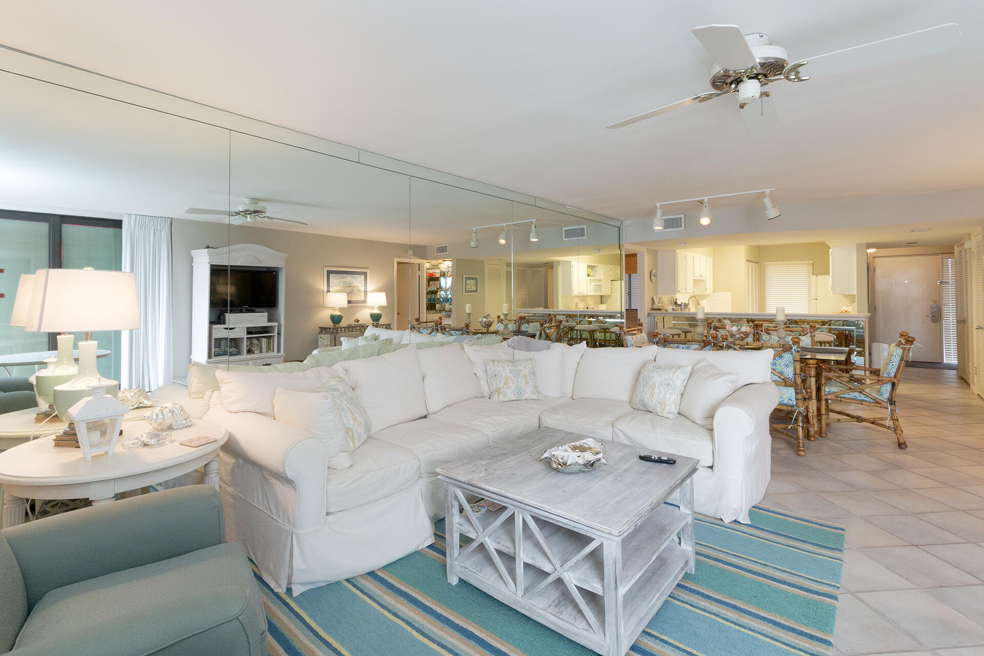 MAINSAIL CONDO PH 1 - Residential