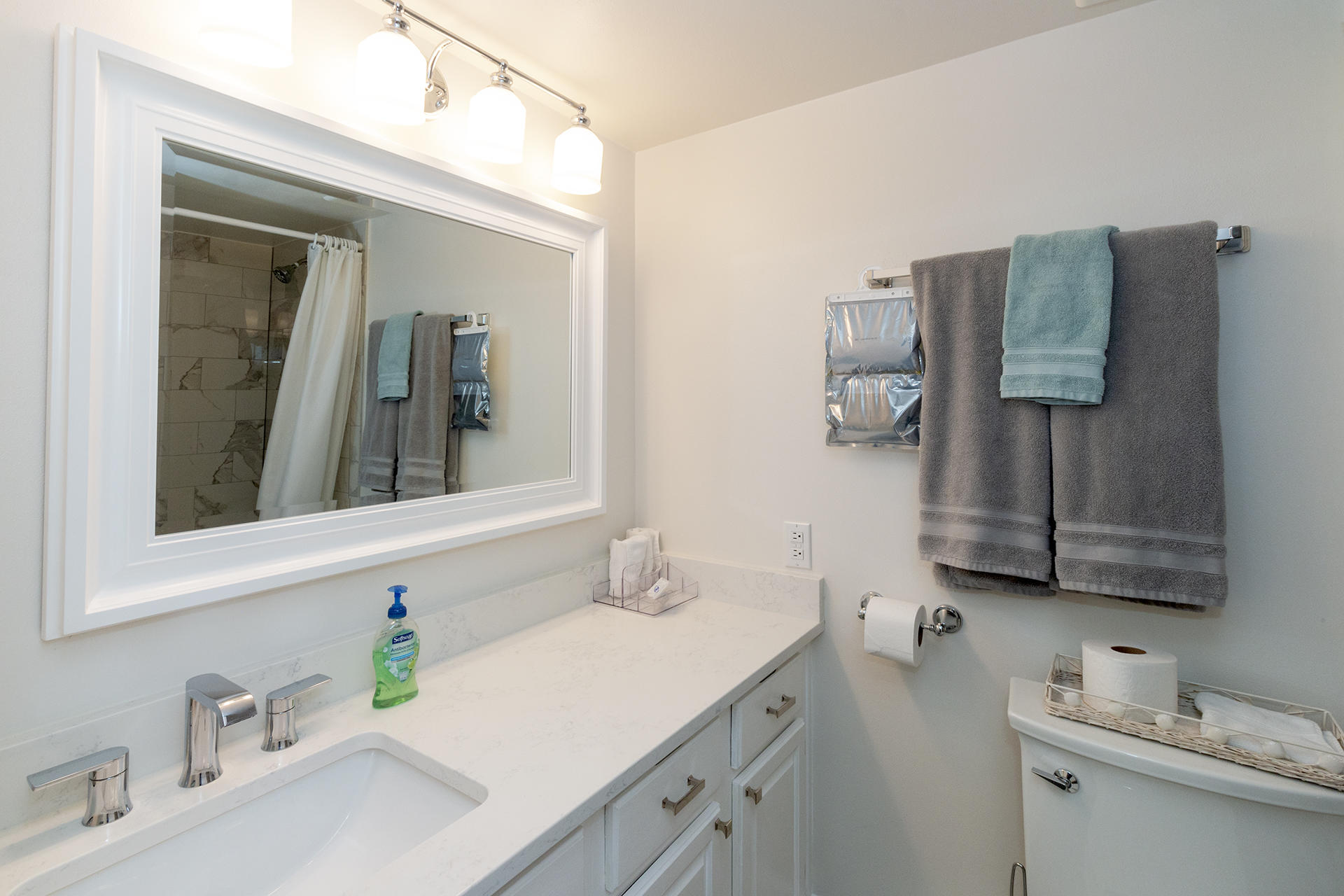 MAINSAIL CONDO PH 1 - Residential