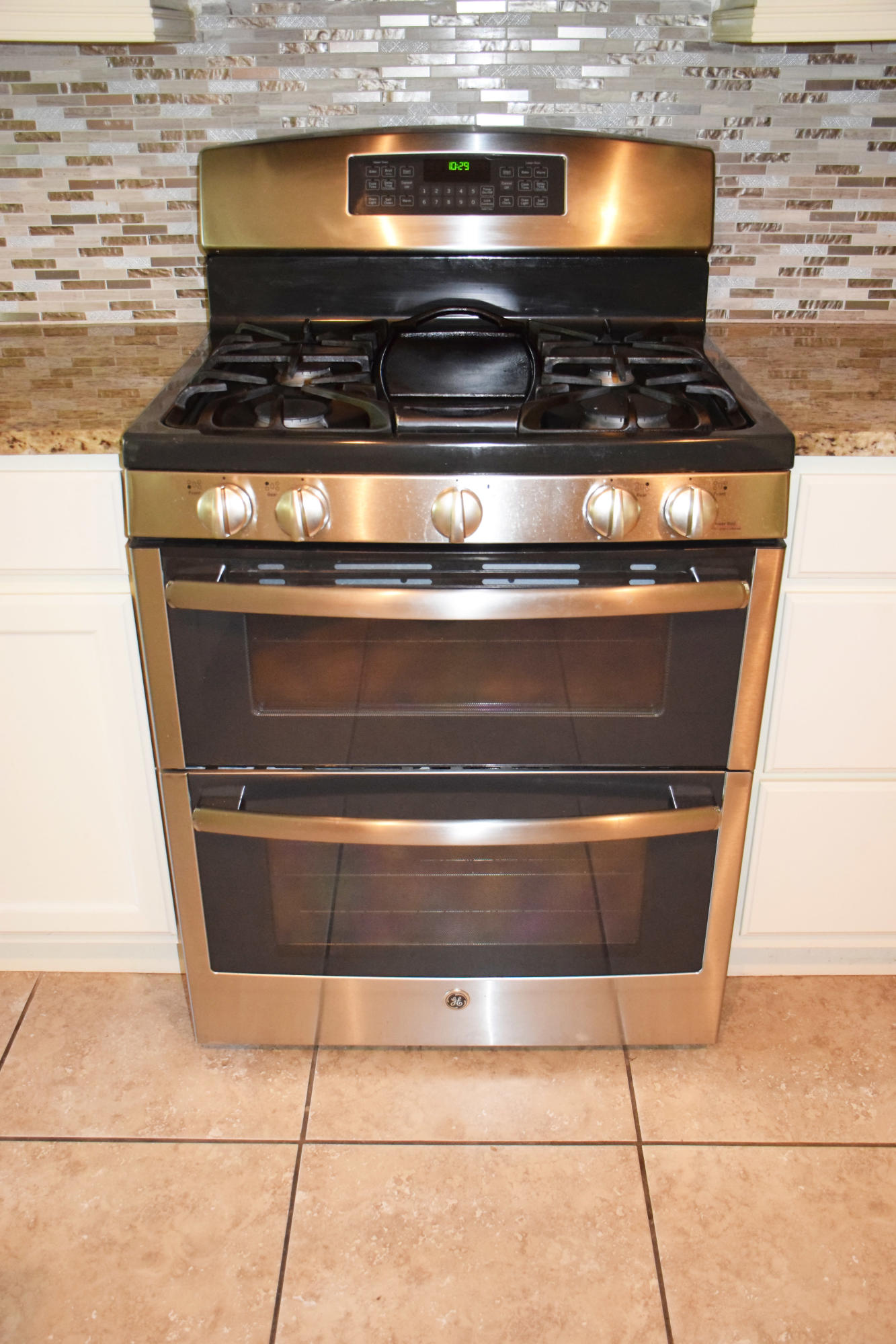 HIDDEN LAKES - Residential