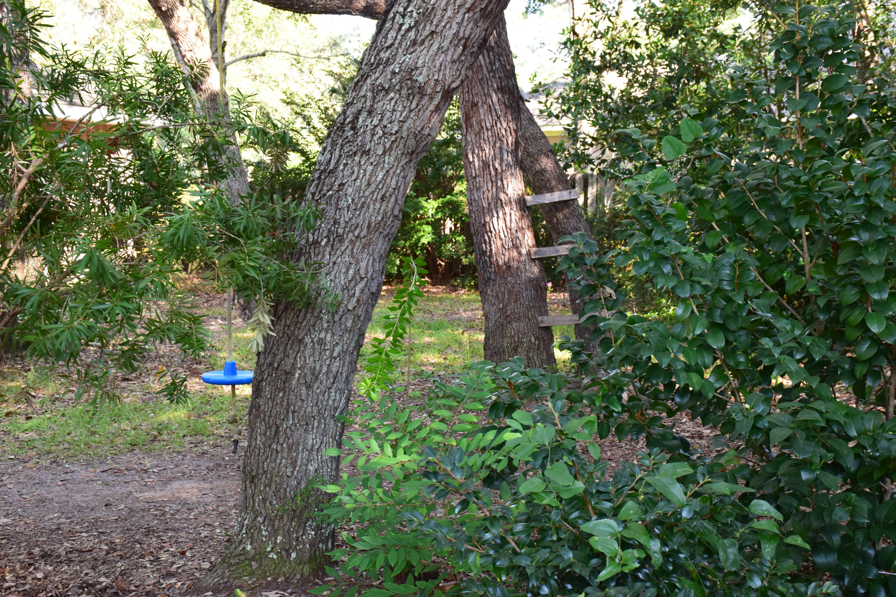 HIDDEN LAKES - Residential