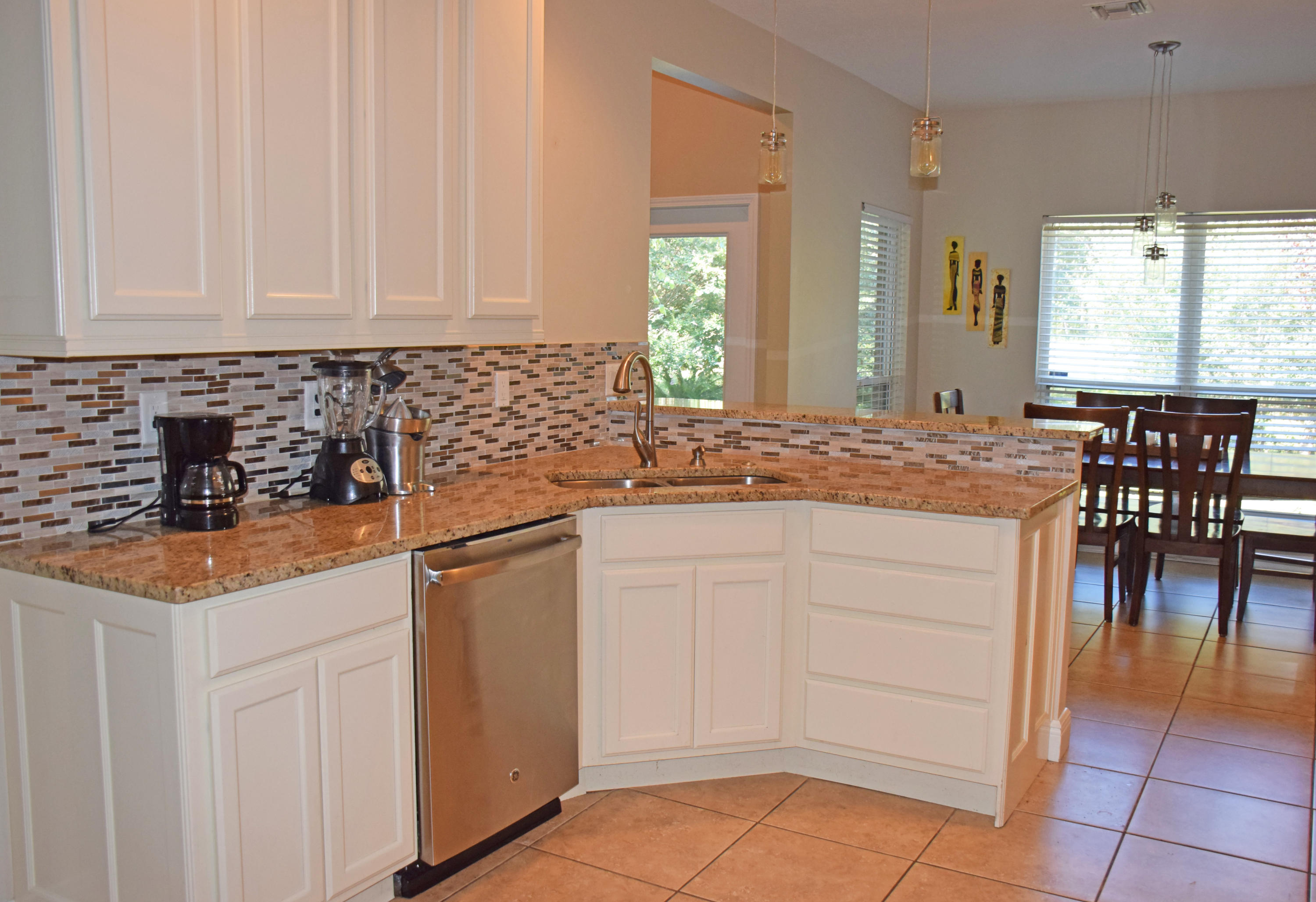 HIDDEN LAKES - Residential