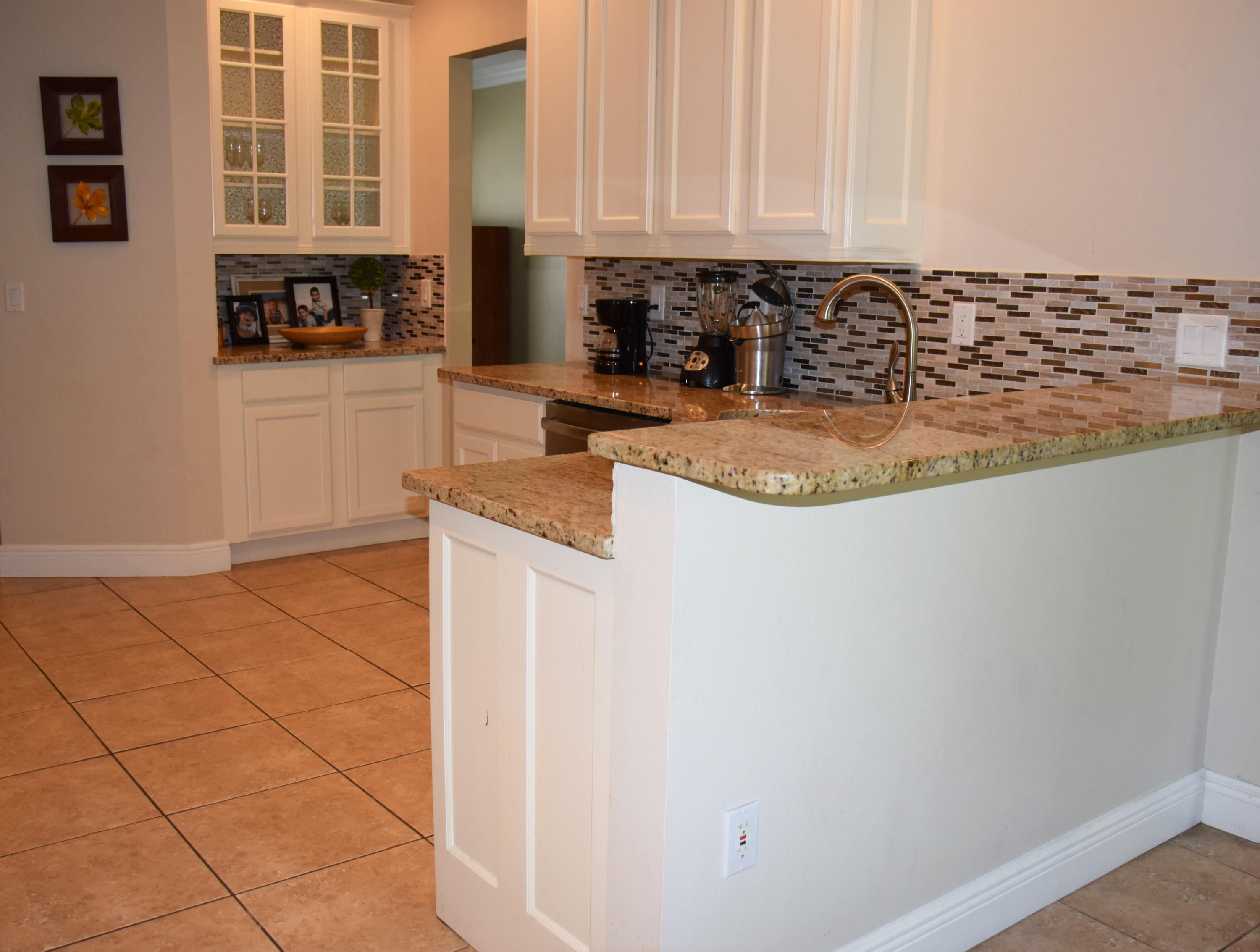 HIDDEN LAKES - Residential