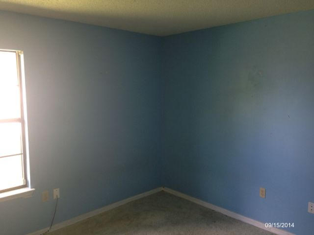 SOUTHVIEW EST LOT 10 BLK D - Residential