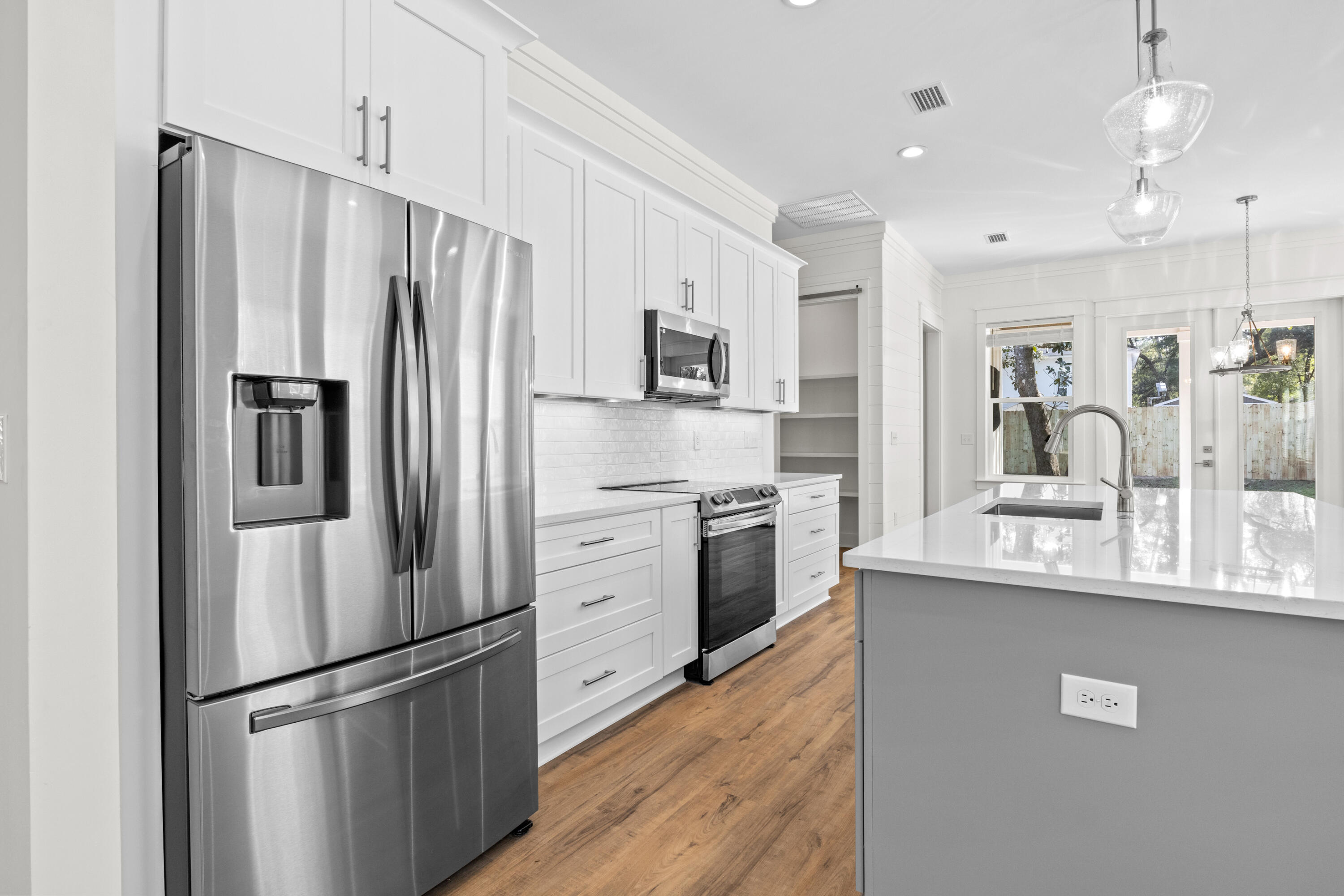 DAUGHETTES 1ST ADDITION - Residential