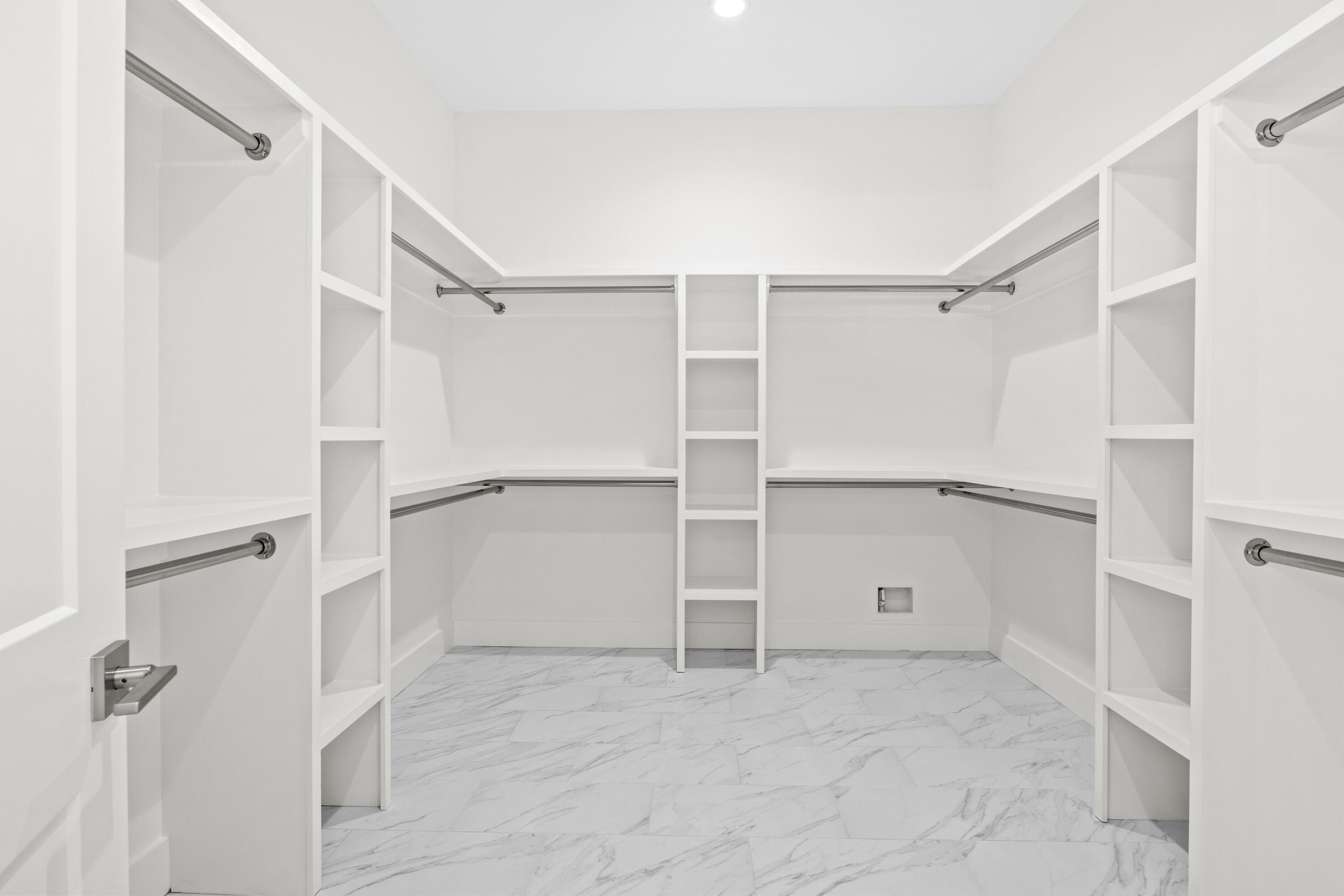 DAUGHETTES 1ST ADDITION - Residential