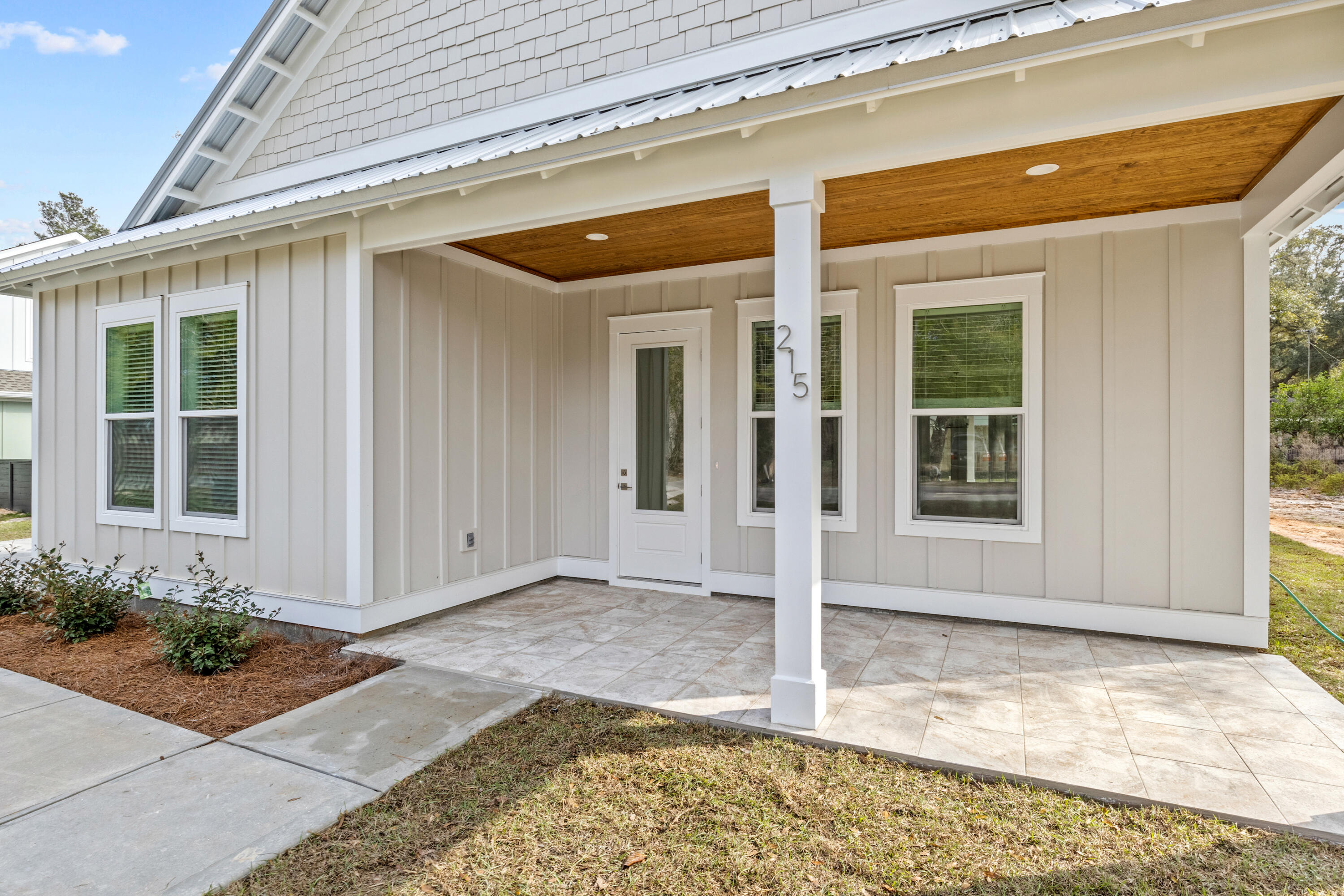 DAUGHETTES 1ST ADDITION - Residential