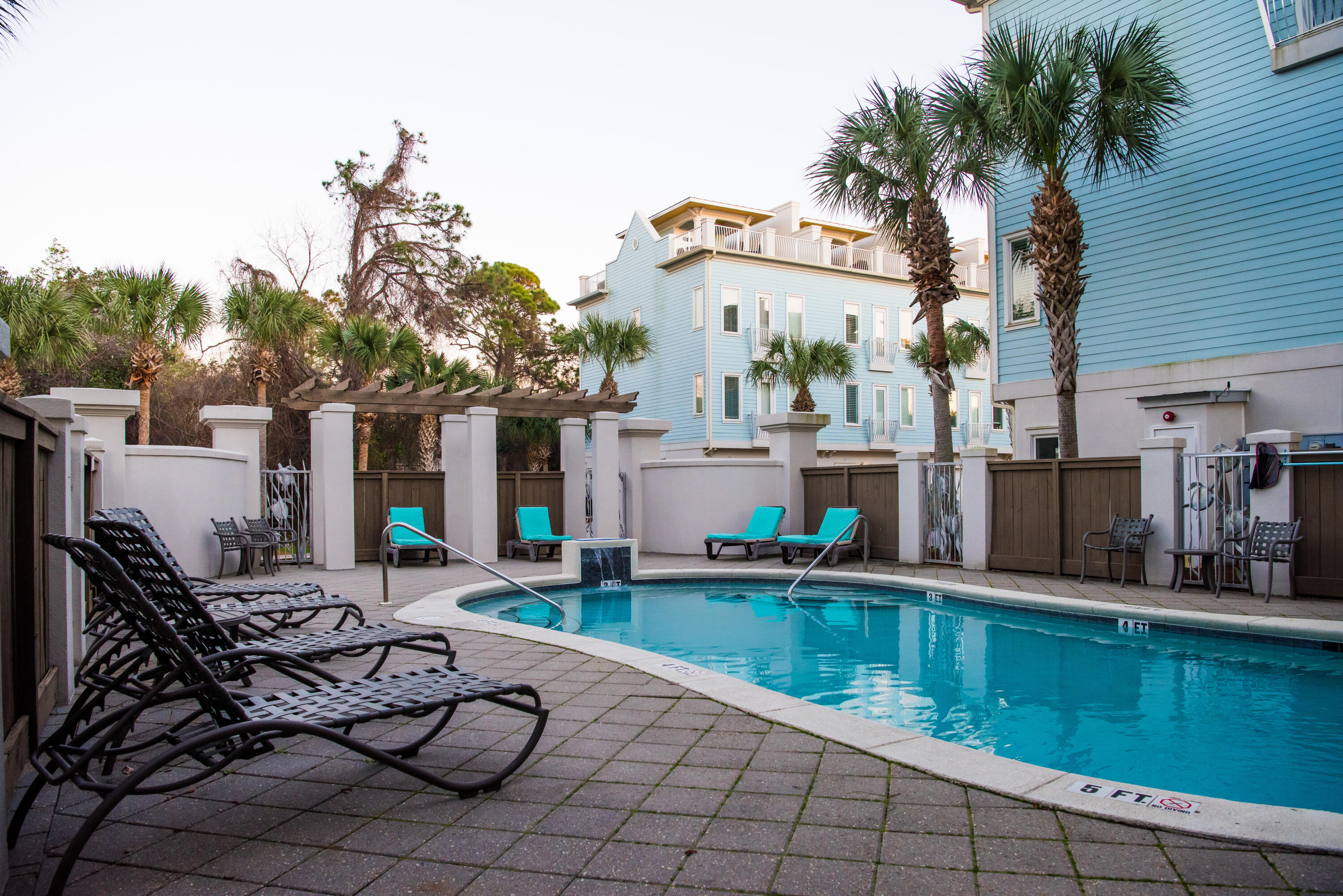 SUMMER PLACE - Residential