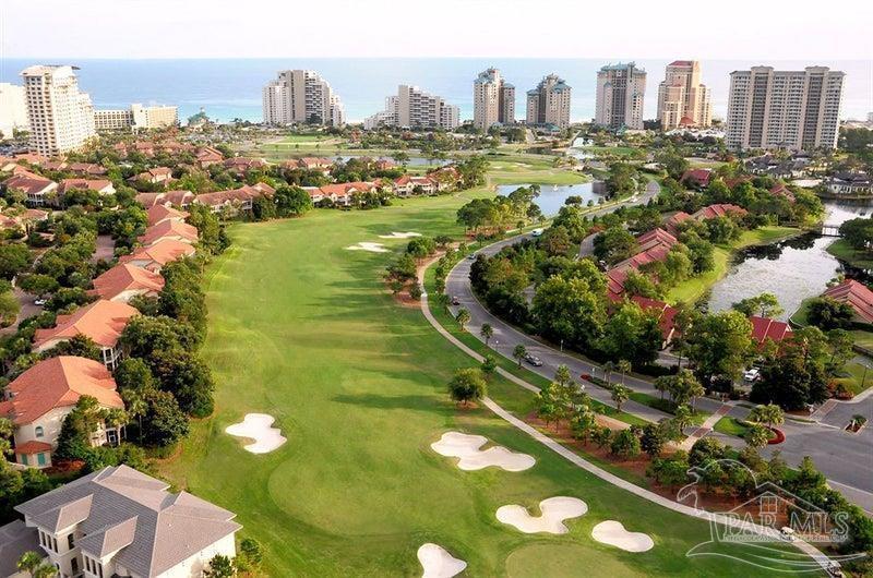 BAHIA CONDO - Residential