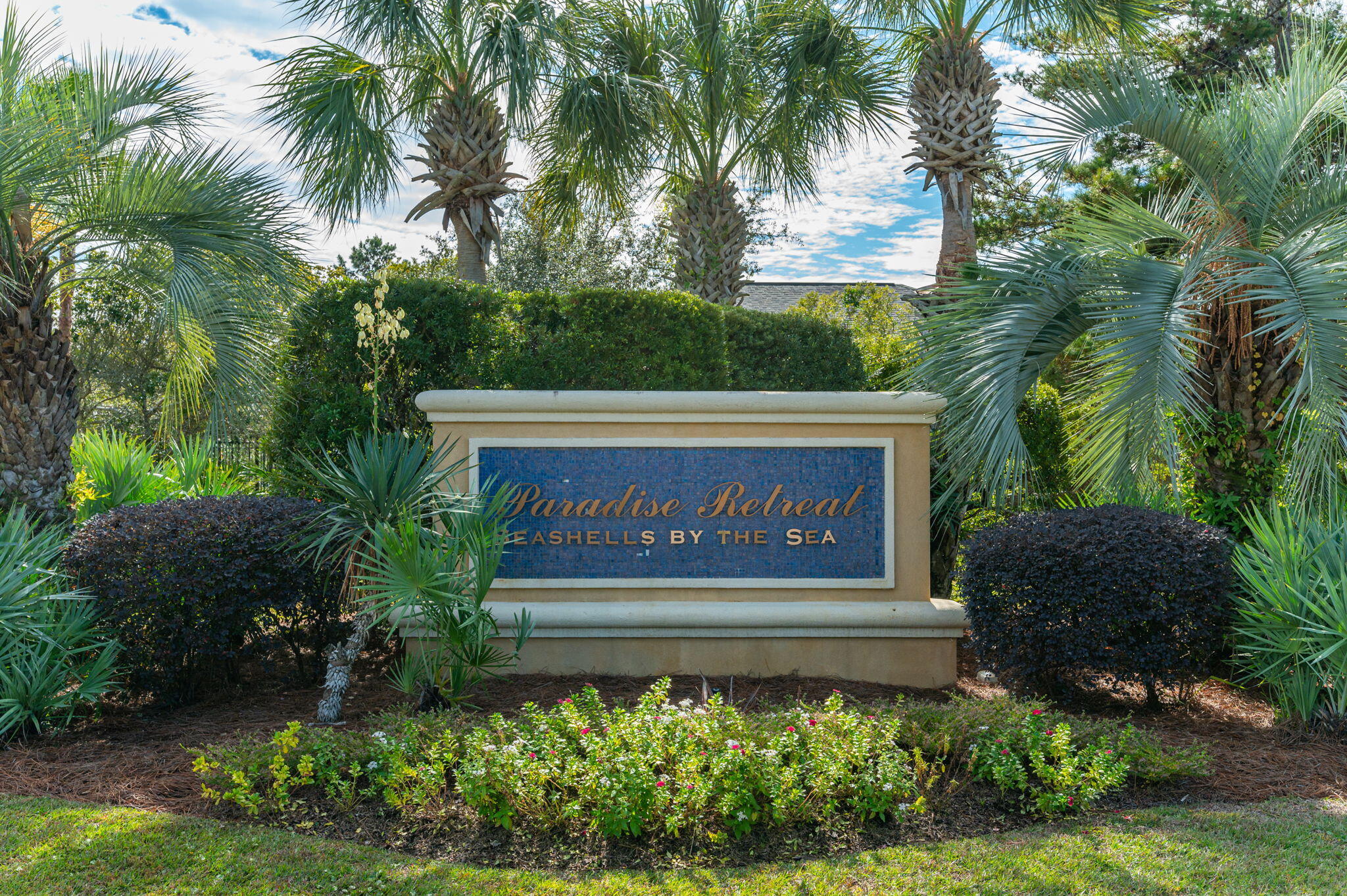 PARADISE RETREAT - Residential