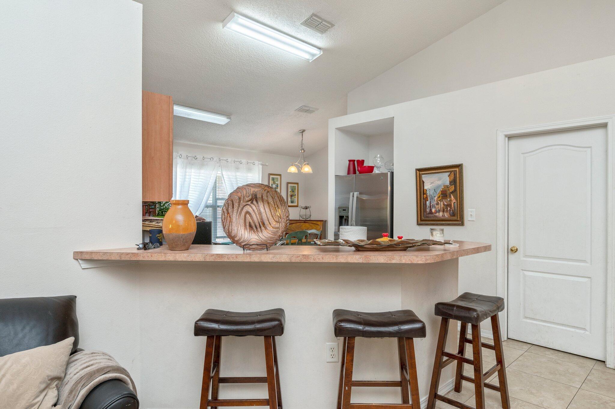 PARADISE RETREAT - Residential