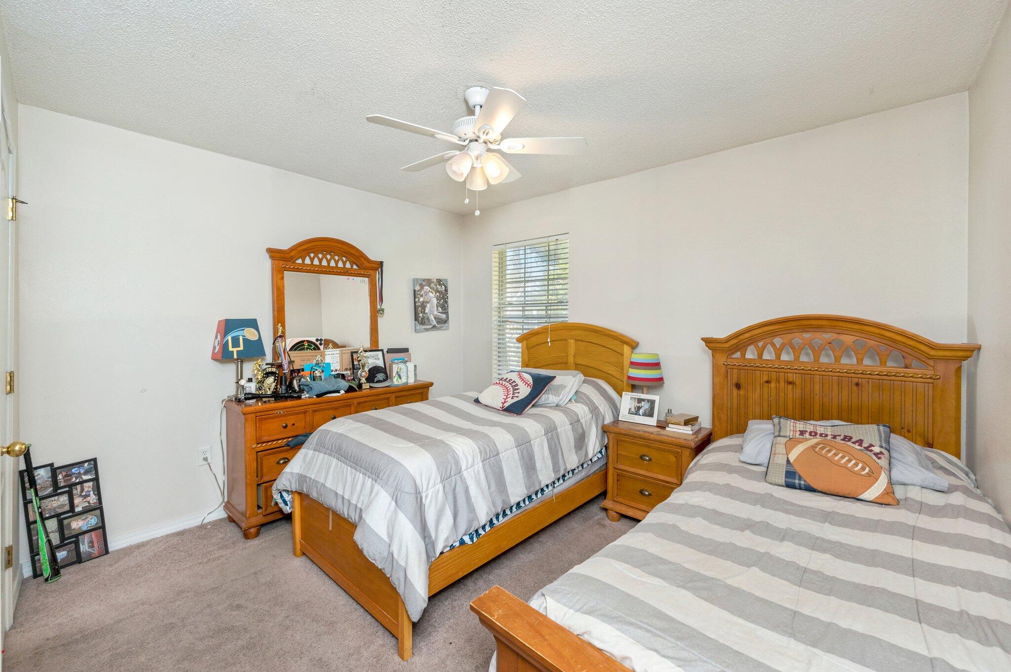 PARADISE RETREAT - Residential