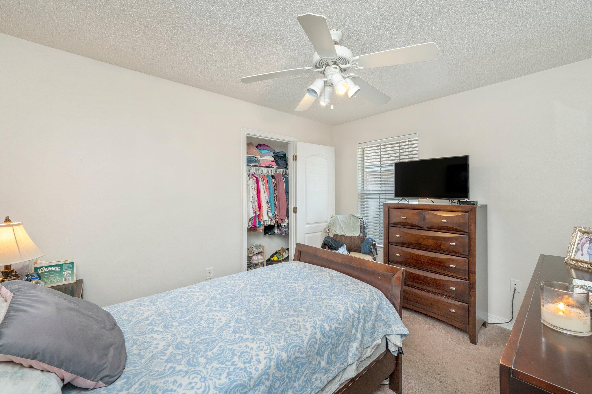 PARADISE RETREAT - Residential