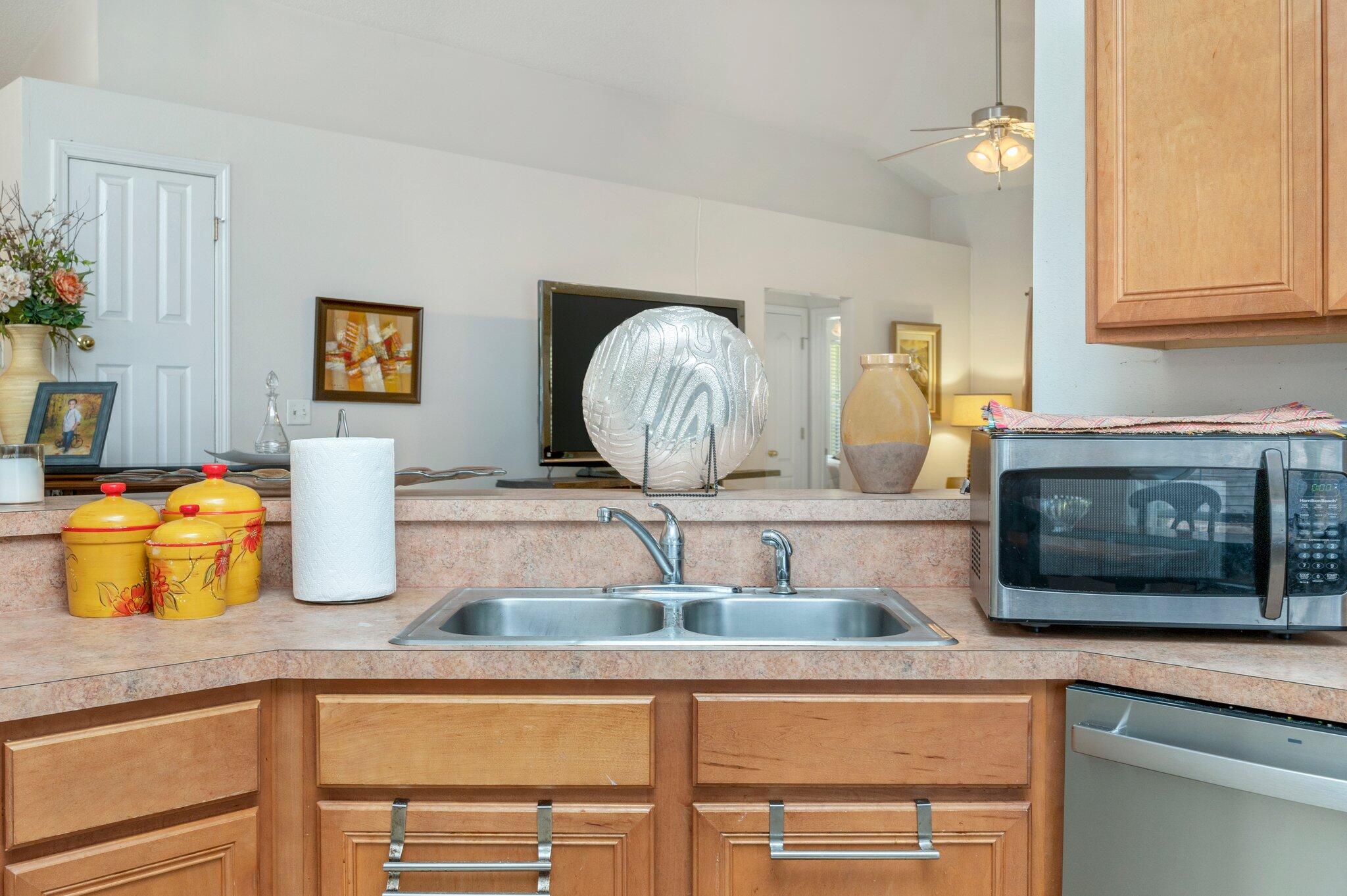 PARADISE RETREAT - Residential