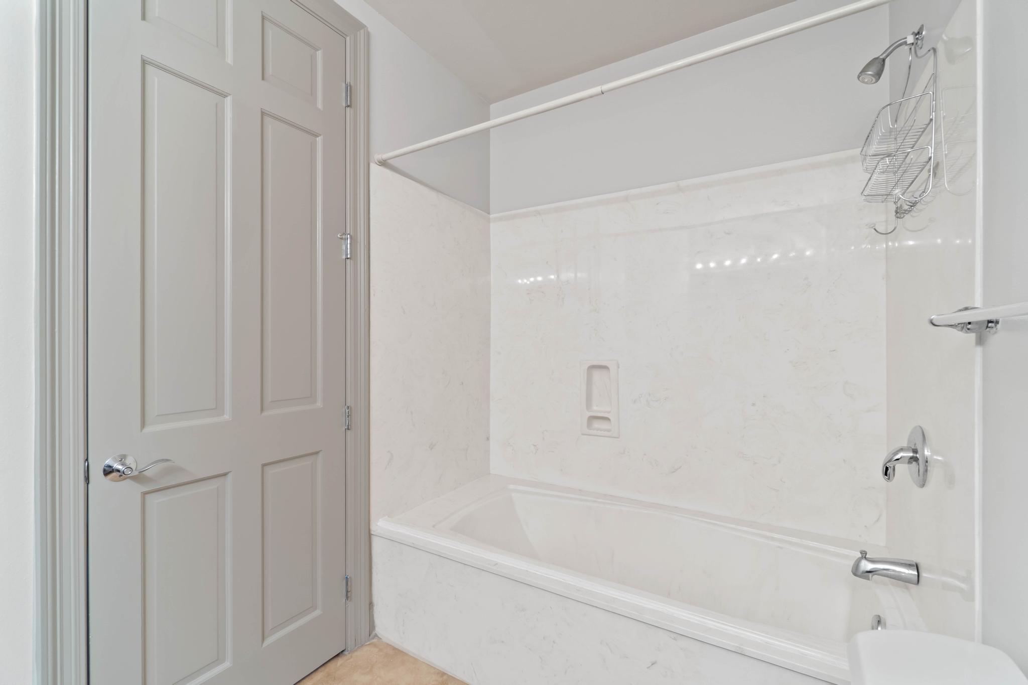 SIDES MORENO POINT WEST - Residential