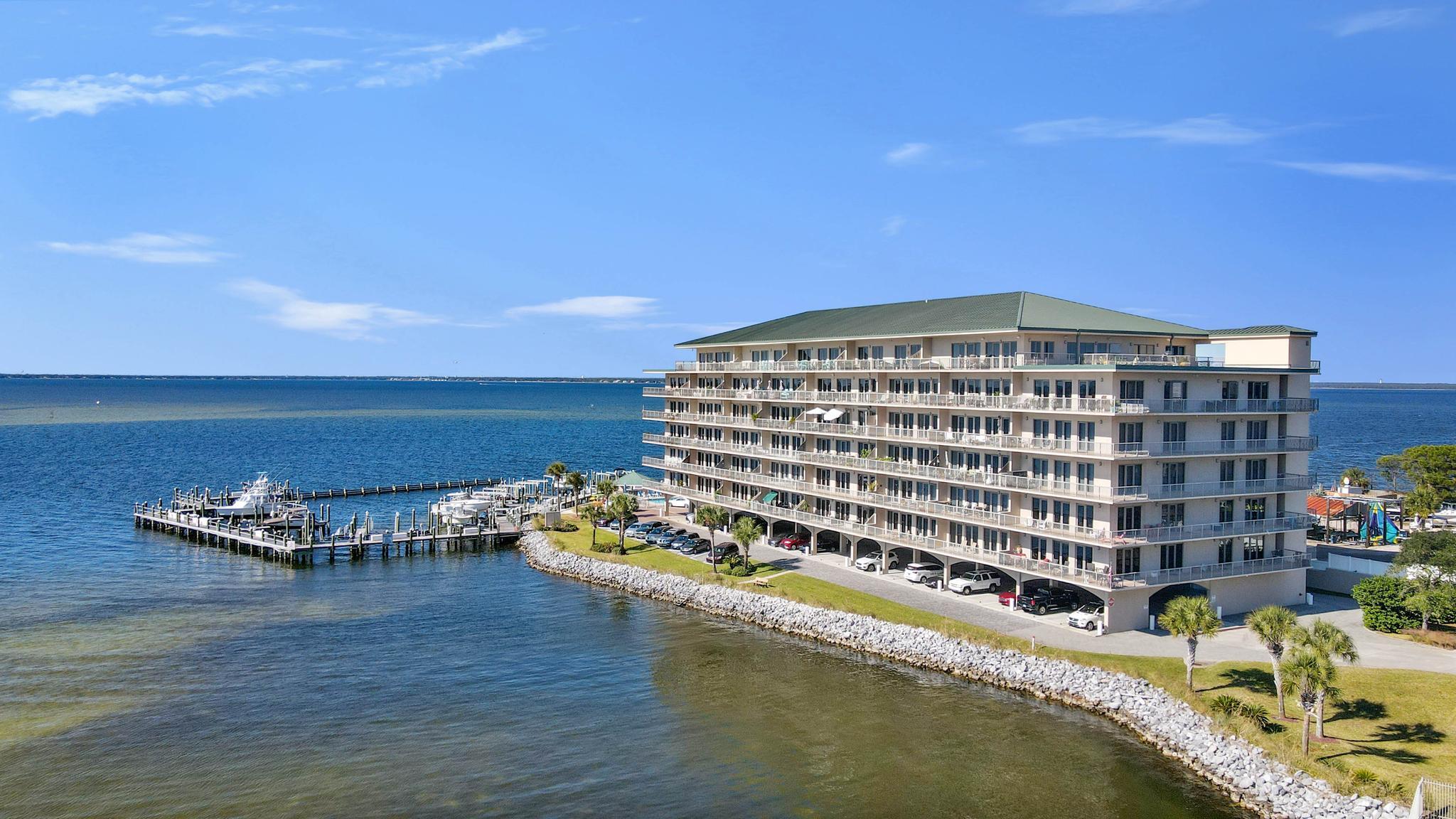 SIDES MORENO POINT WEST - Residential