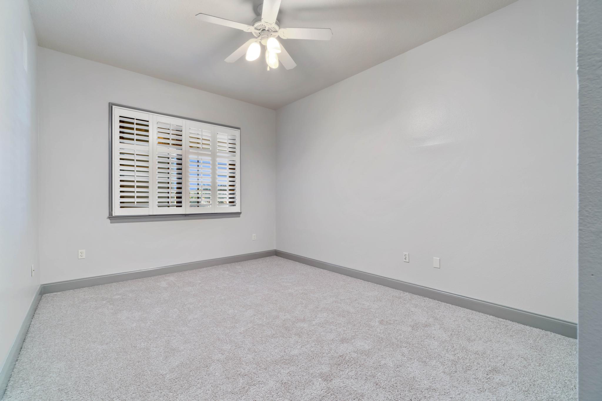 SIDES MORENO POINT WEST - Residential