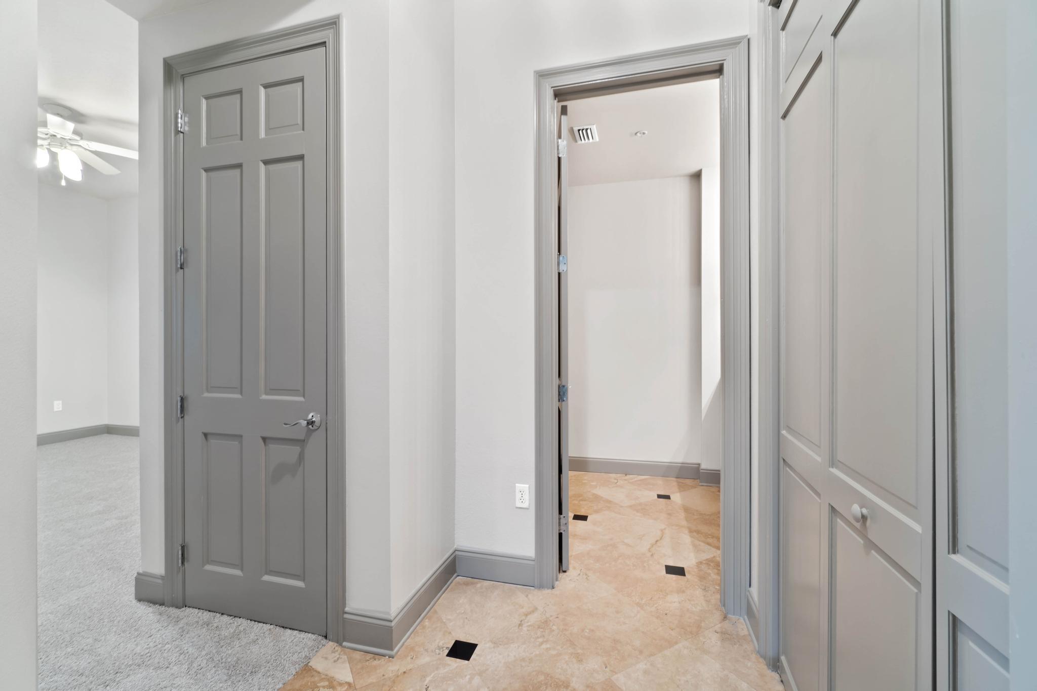 SIDES MORENO POINT WEST - Residential