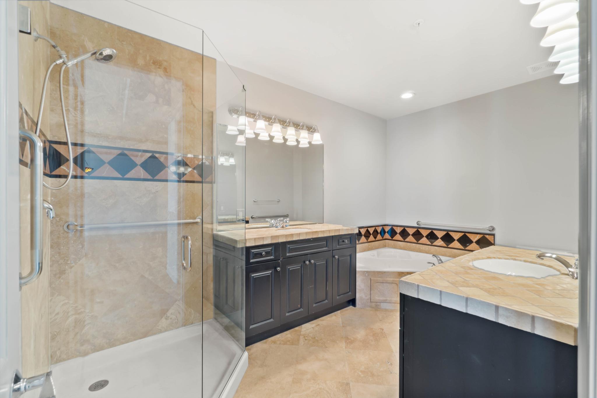 SIDES MORENO POINT WEST - Residential