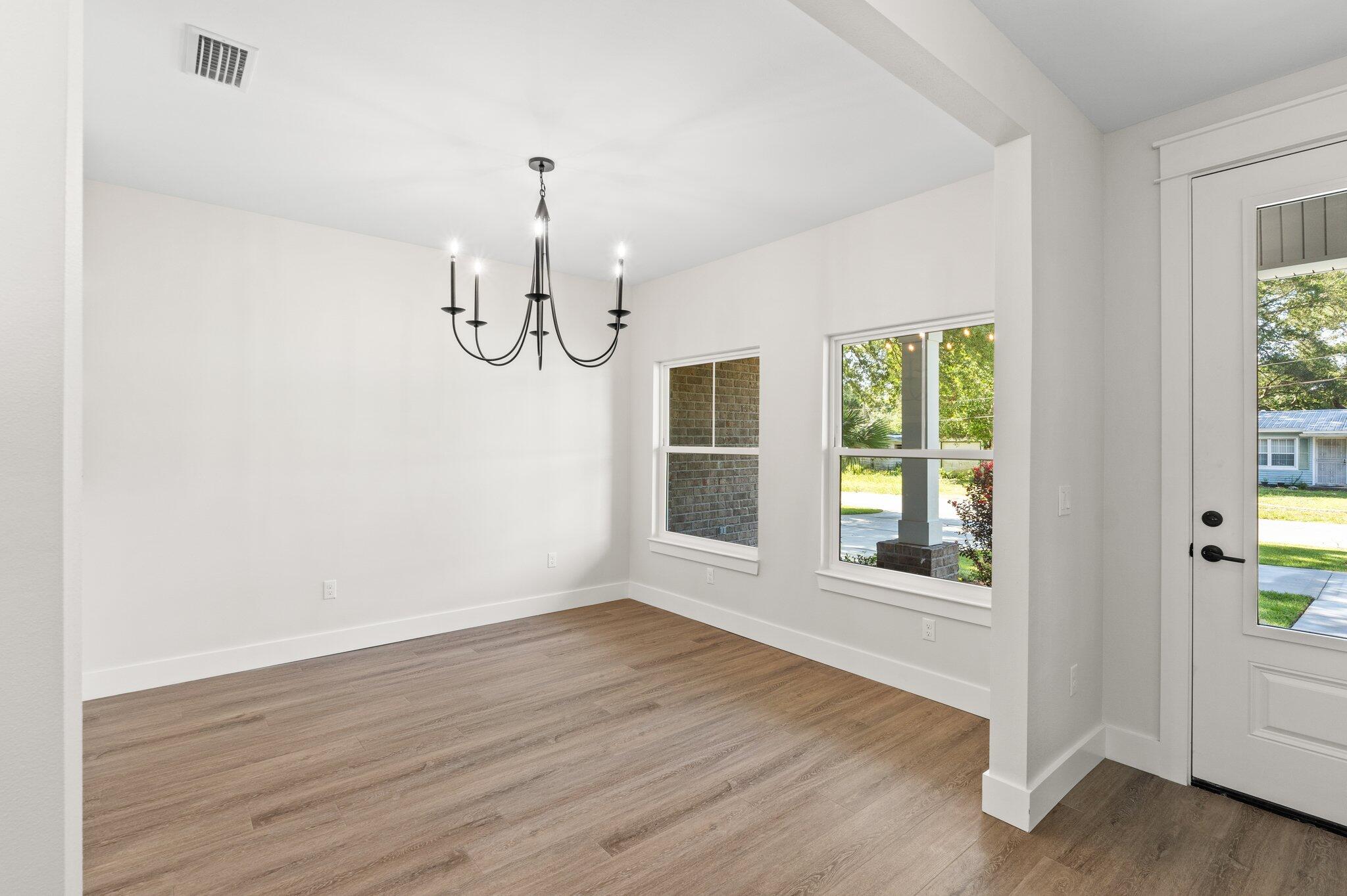 RE S/D RACE TRACK RD S/D LOT 17 BLK F - Residential