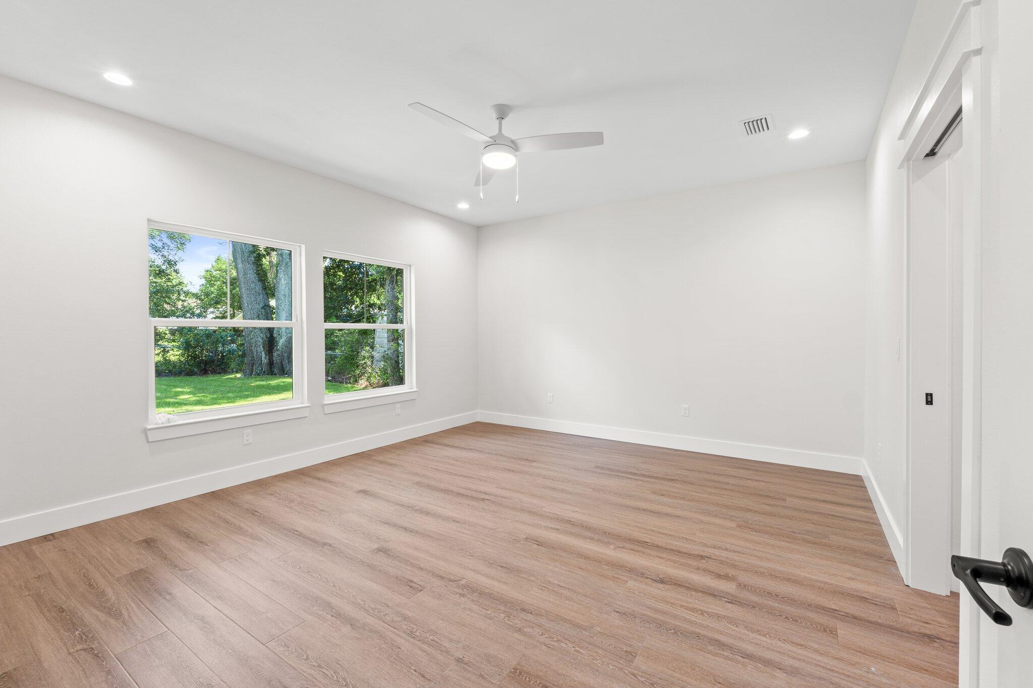 RE S/D RACE TRACK RD S/D LOT 17 BLK F - Residential