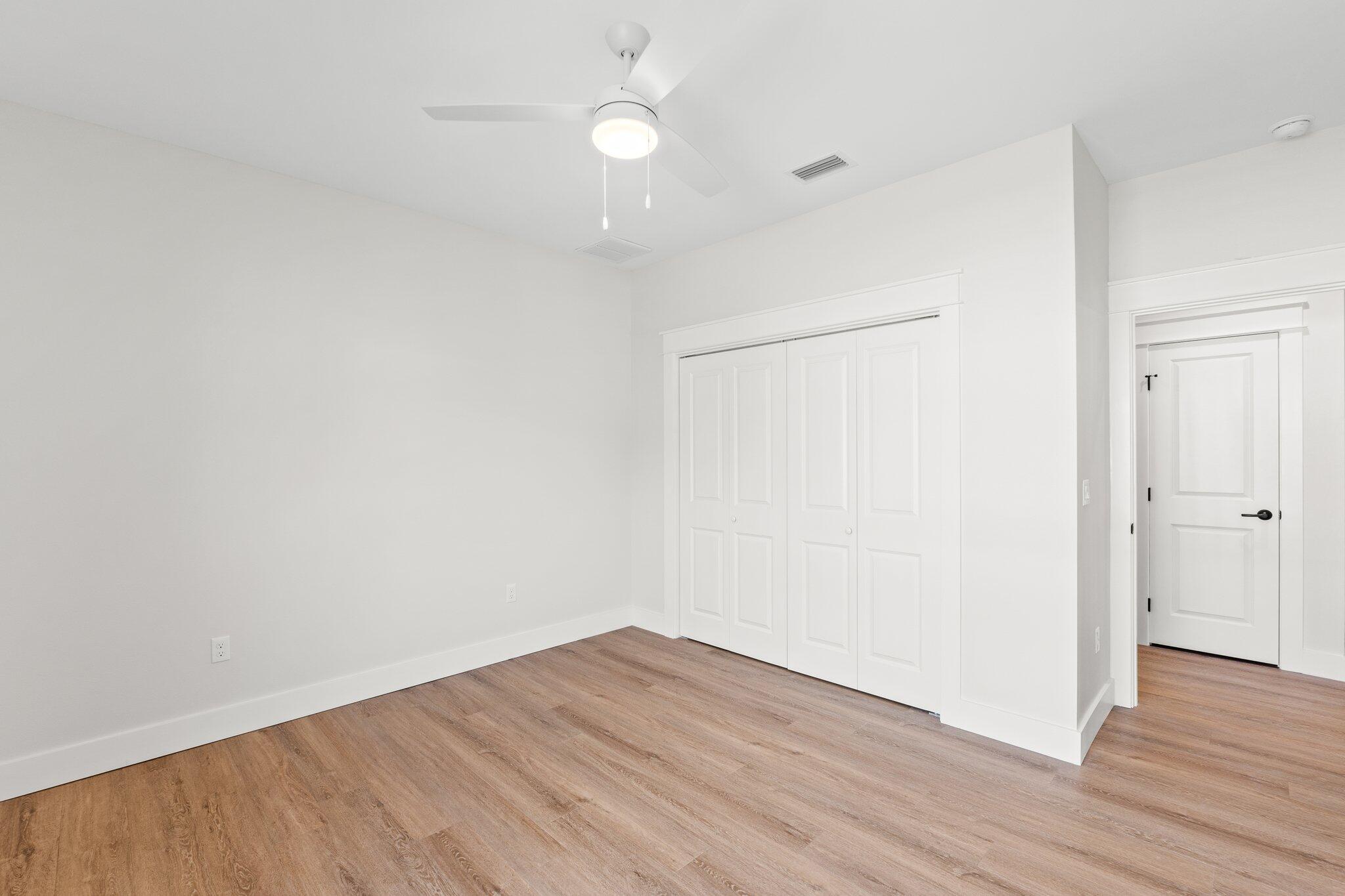 RE S/D RACE TRACK RD S/D LOT 17 BLK F - Residential