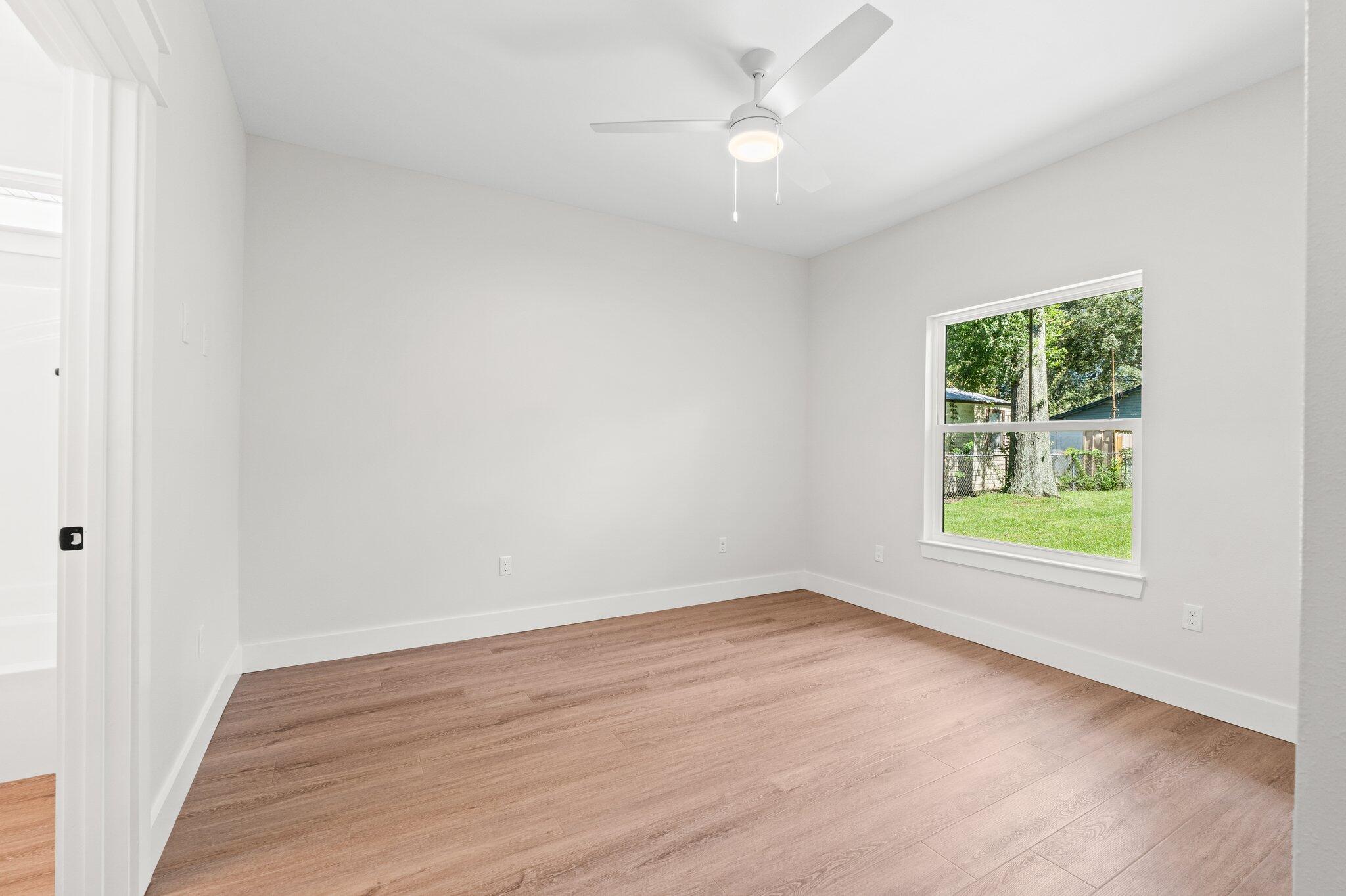 RE S/D RACE TRACK RD S/D LOT 17 BLK F - Residential
