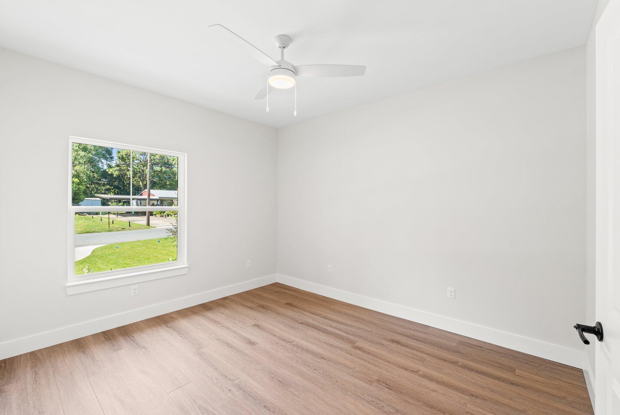 RE S/D RACE TRACK RD S/D LOT 17 BLK F - Residential