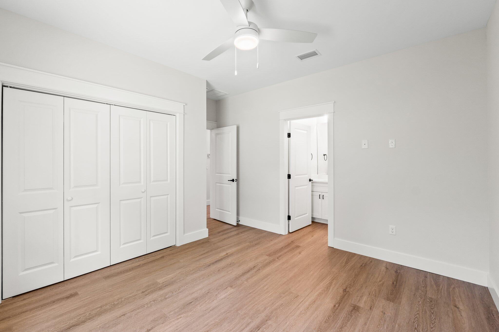 RE S/D RACE TRACK RD S/D LOT 17 BLK F - Residential