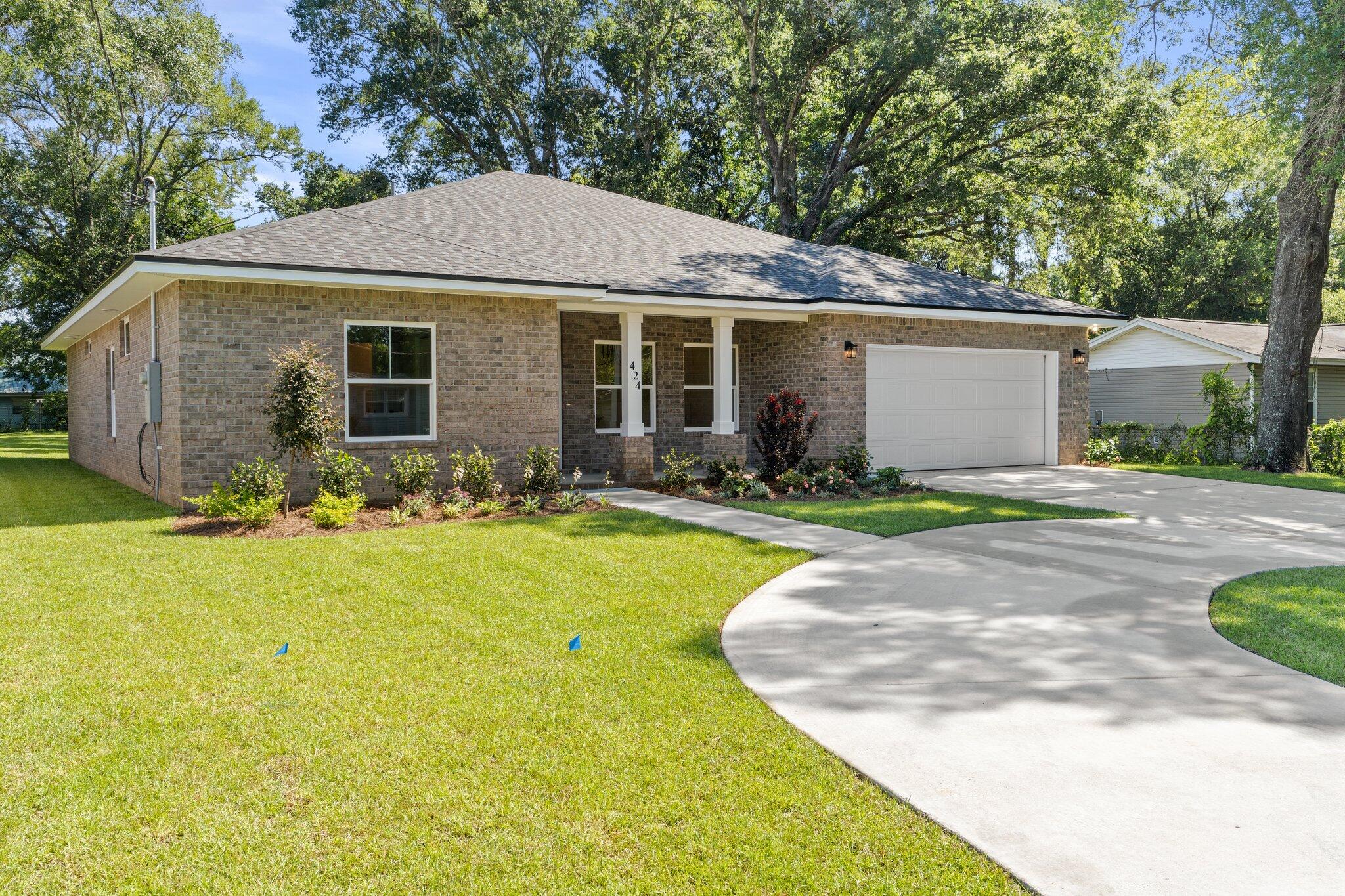 RE S/D RACE TRACK RD S/D LOT 17 BLK F - Residential