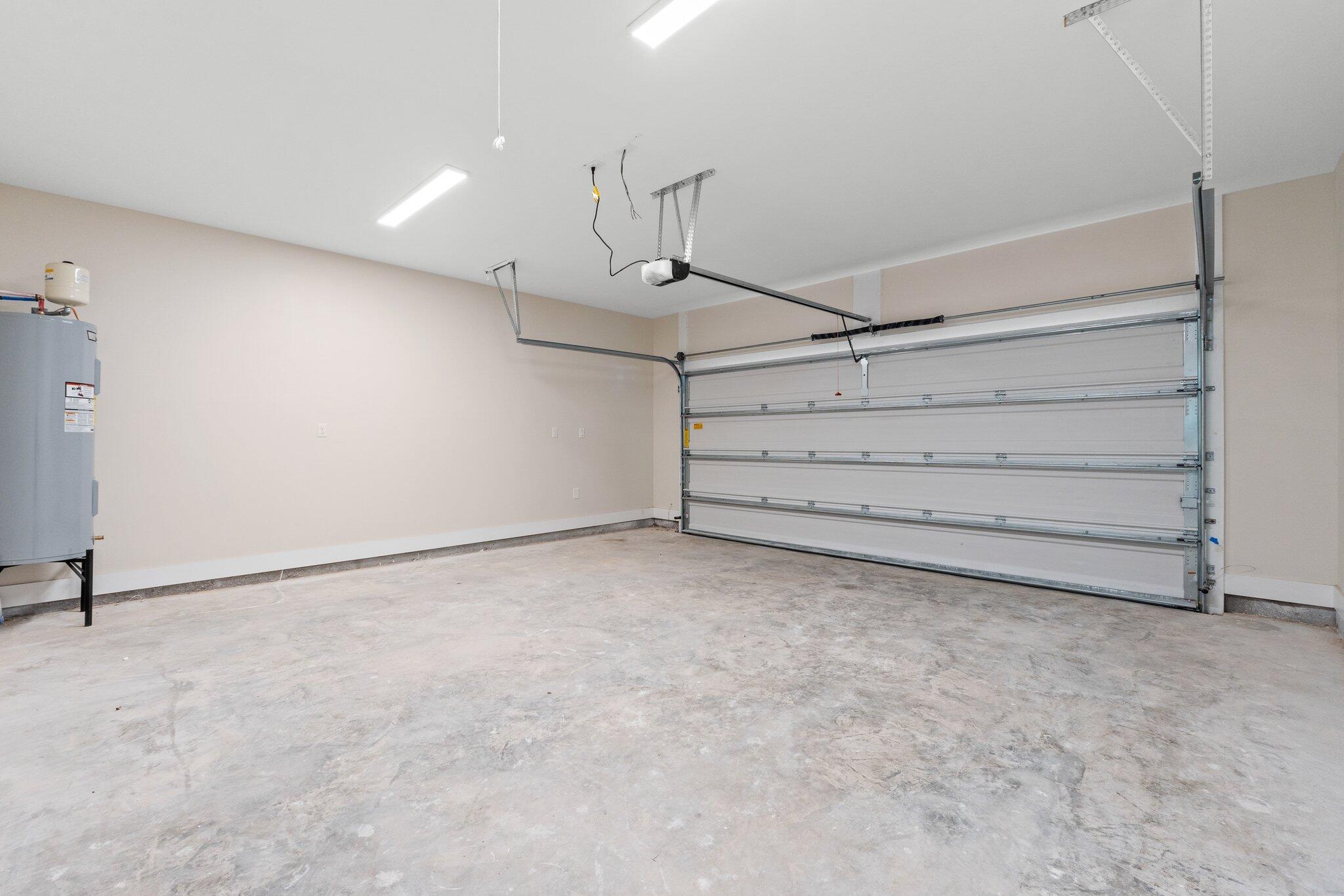 RE S/D RACE TRACK RD S/D LOT 17 BLK F - Residential