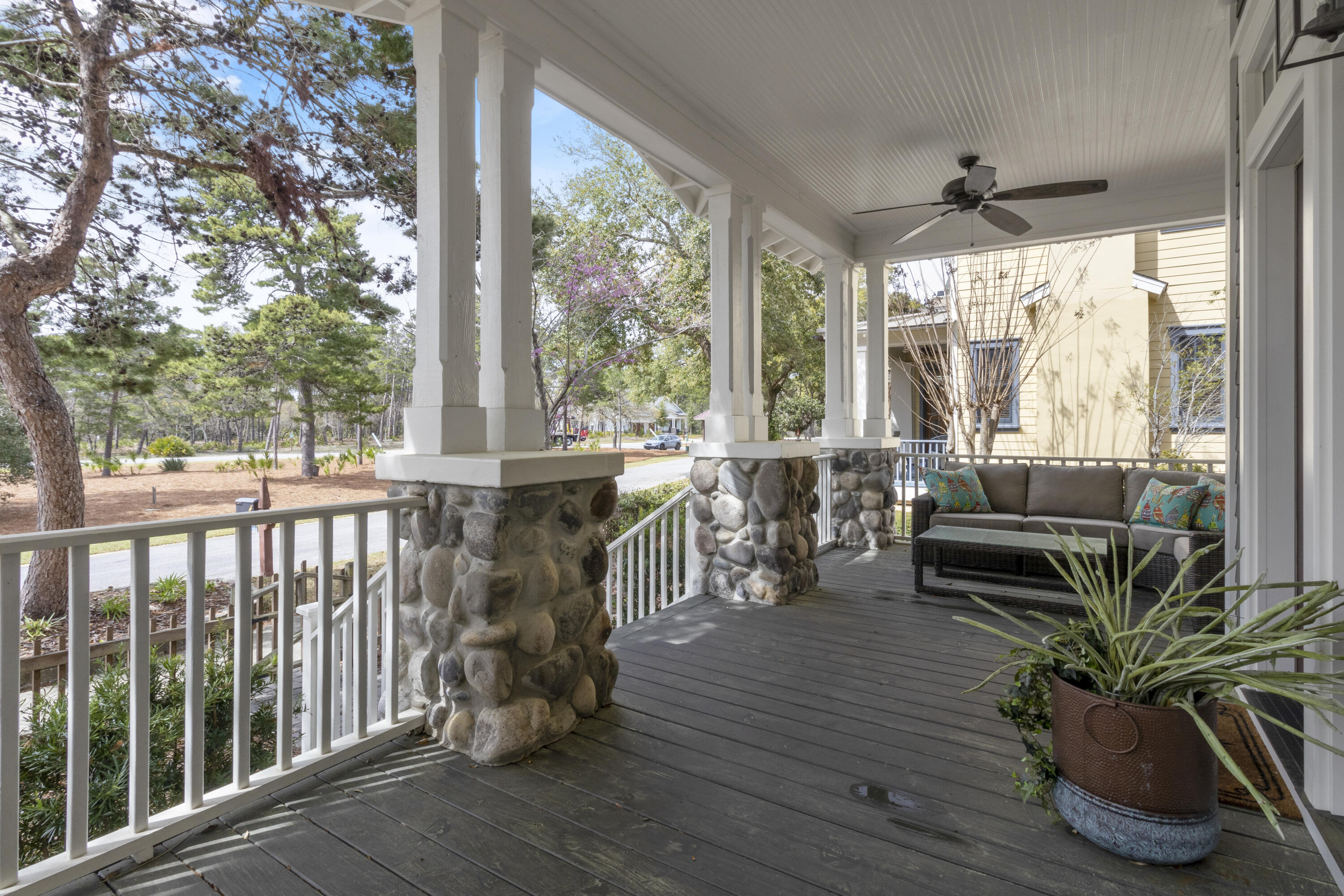 WILD HERON - Residential