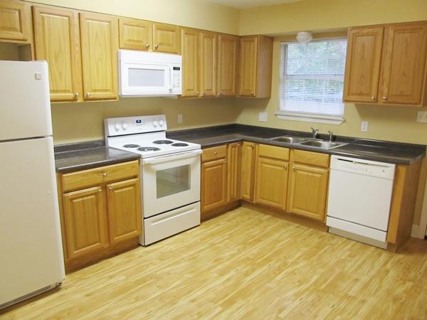 PINEHURST PARK - Residential Lease