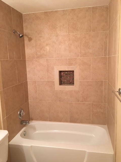 PINEHURST PARK - Residential Lease