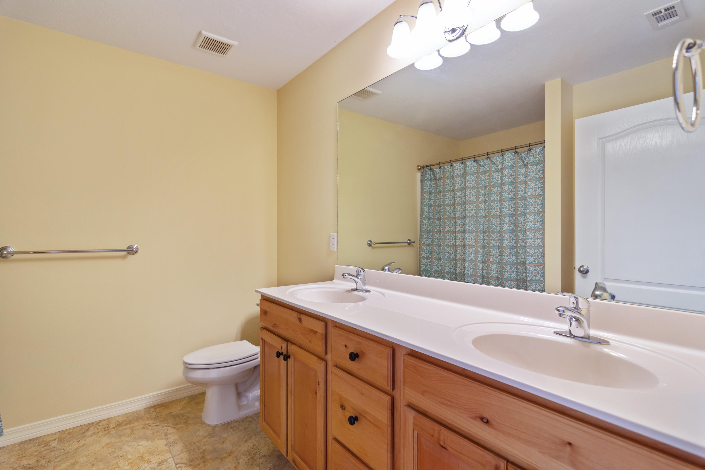 GARDEN CITY - Residential