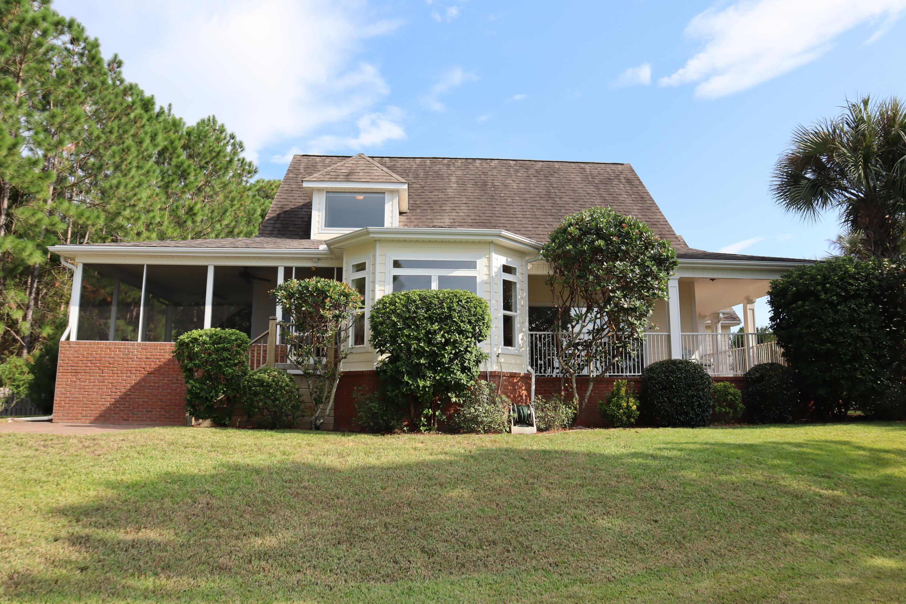 DANA POINTE - Residential