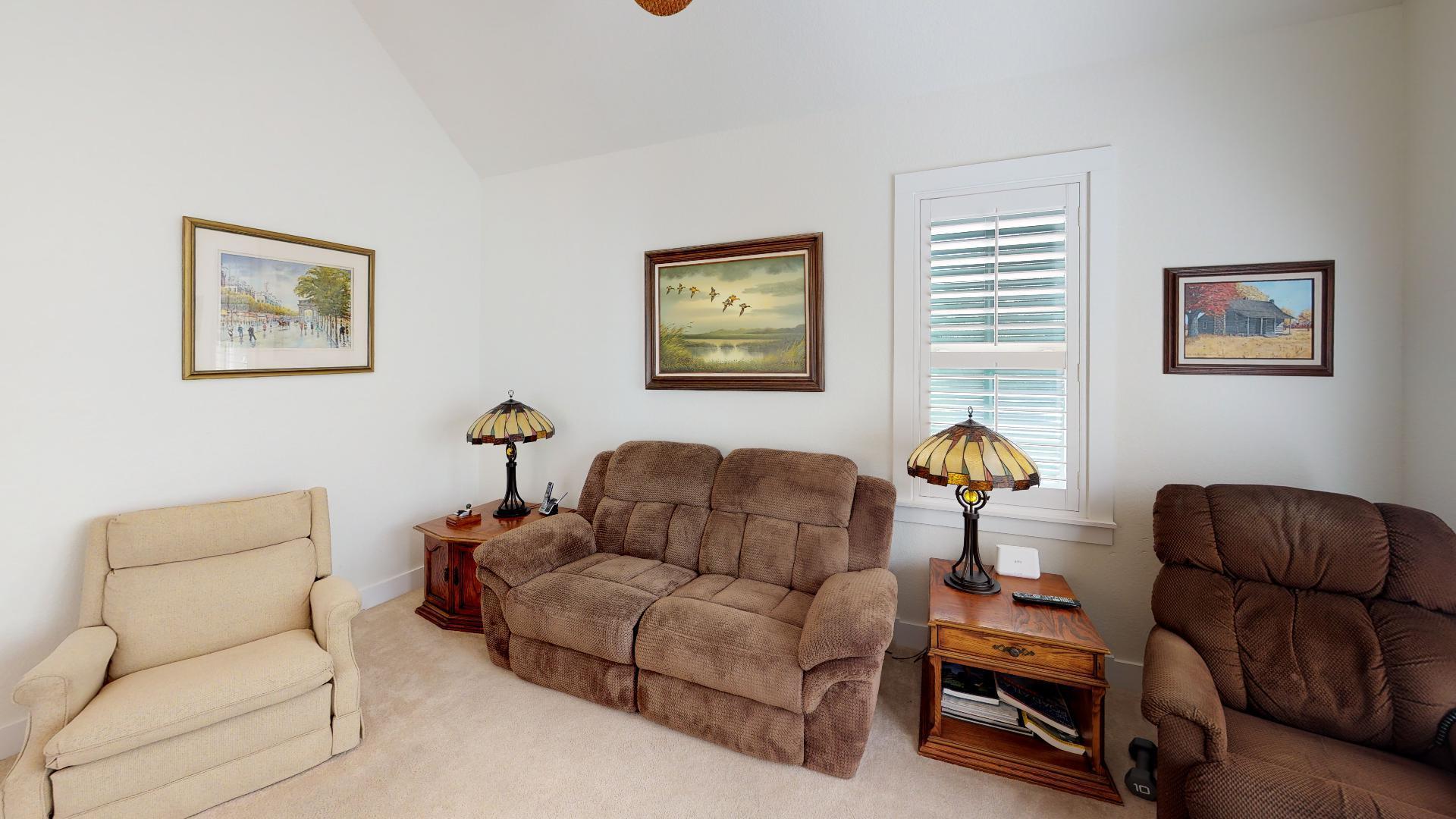 DANA POINTE - Residential