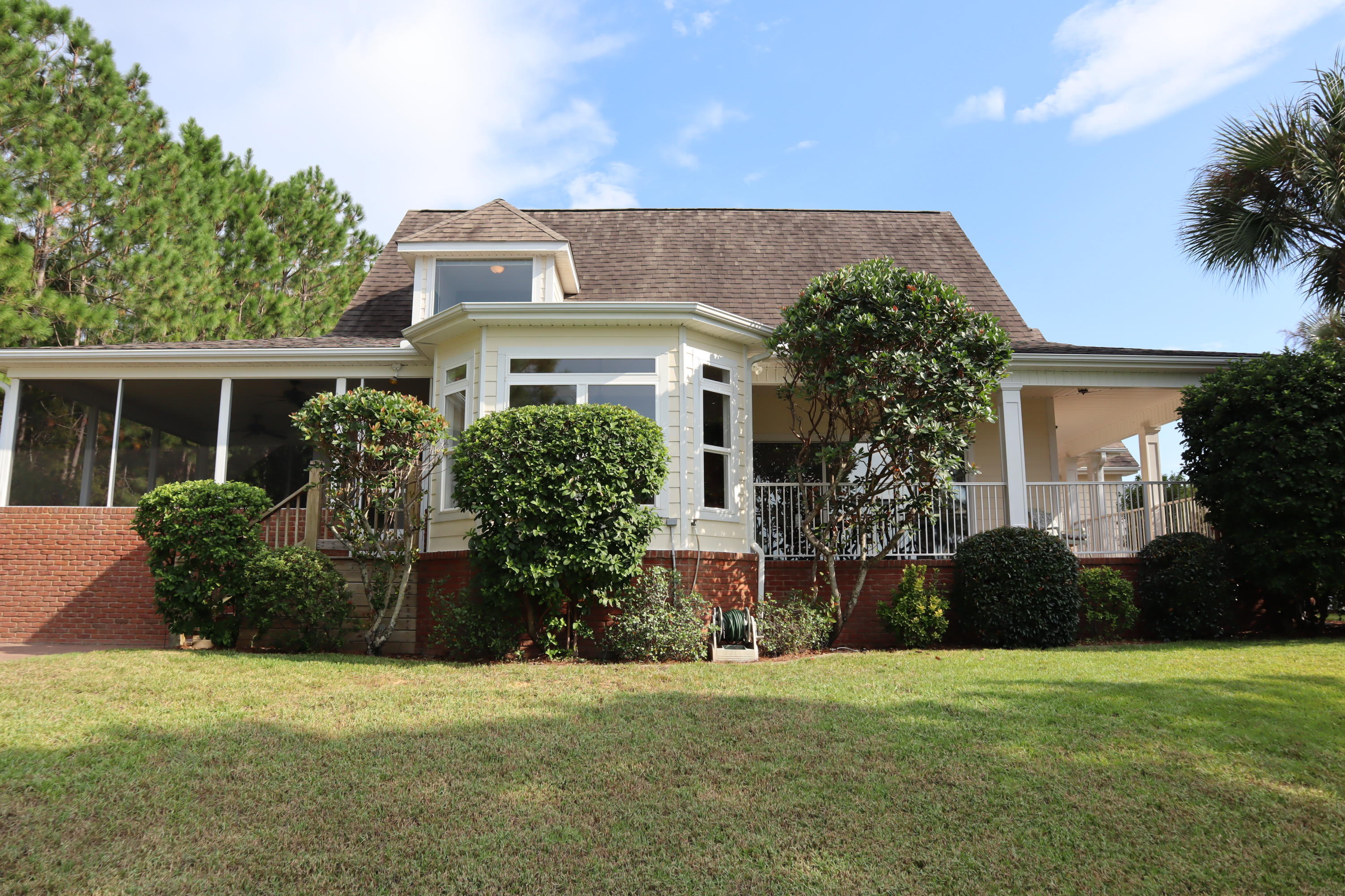 DANA POINTE - Residential