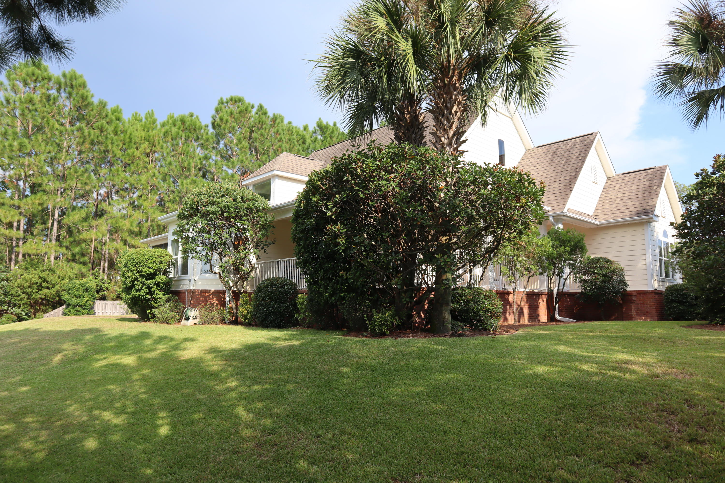 DANA POINTE - Residential