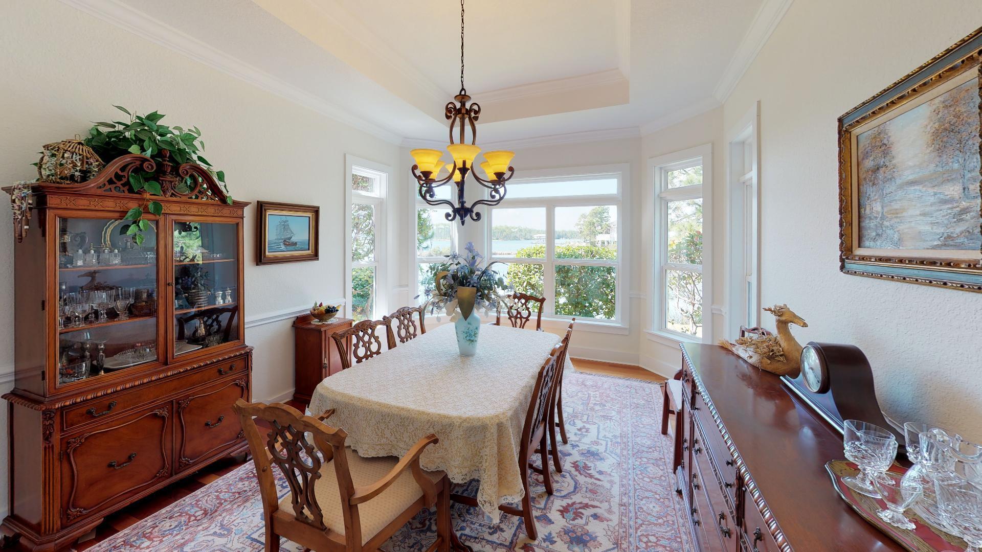 DANA POINTE - Residential