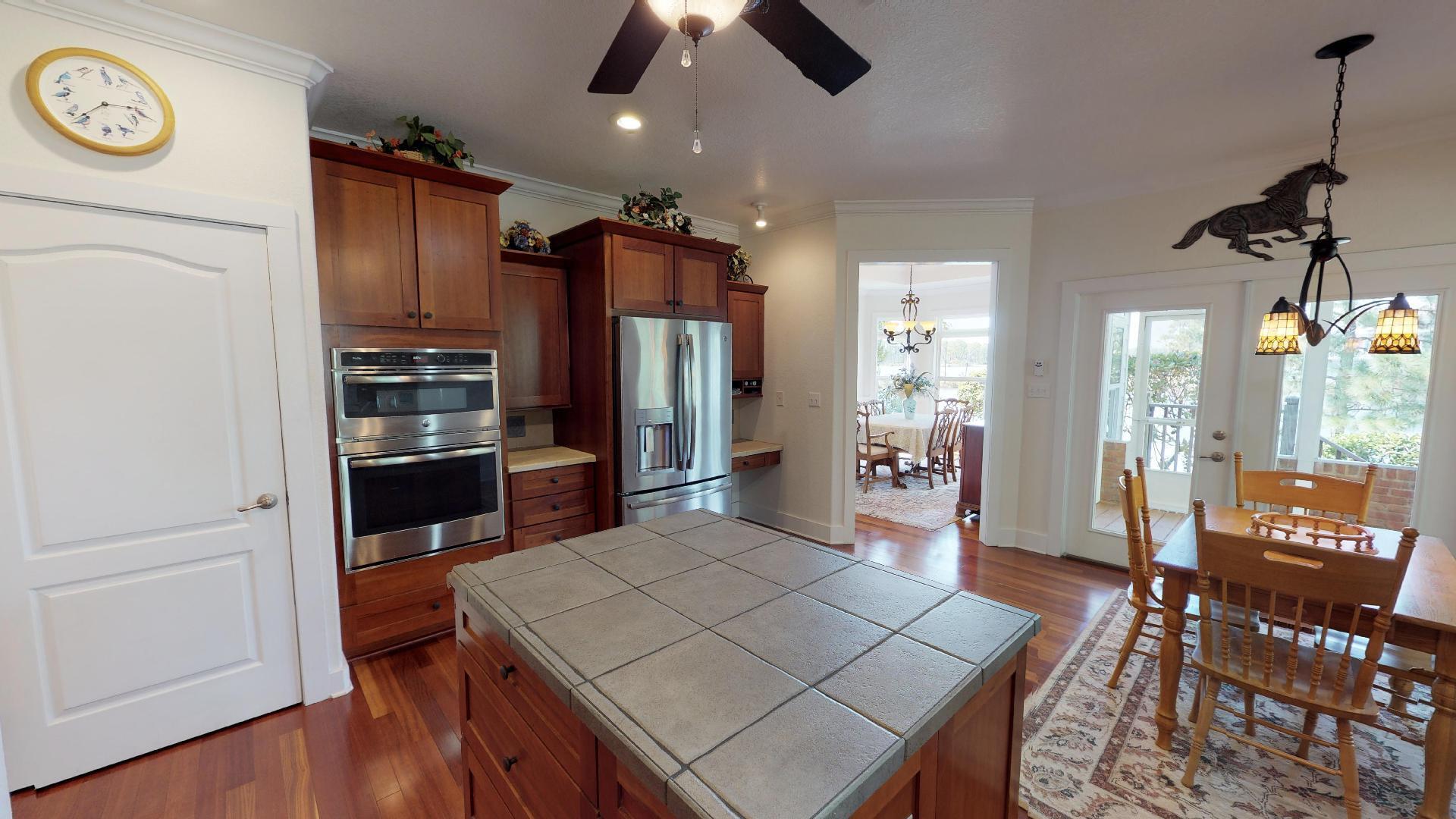 DANA POINTE - Residential