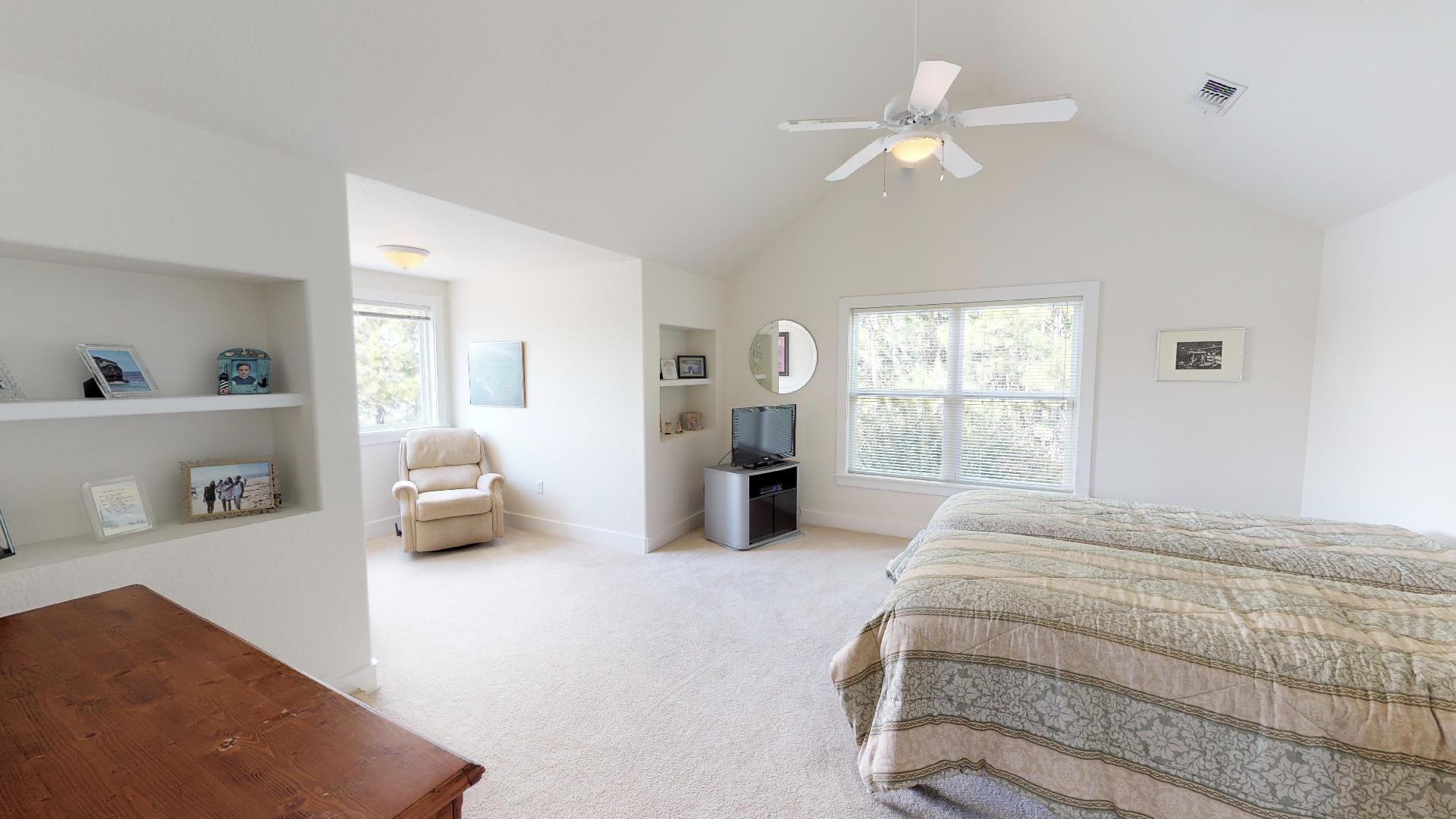 DANA POINTE - Residential
