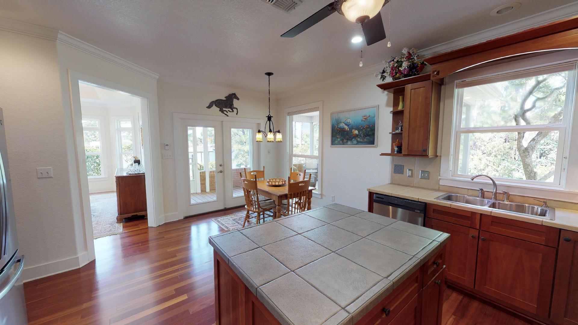DANA POINTE - Residential
