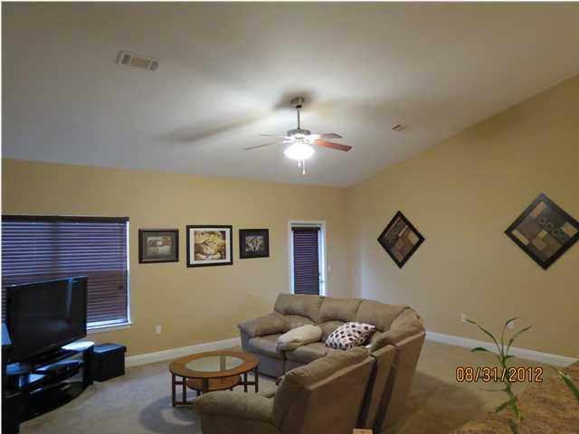 ROLLING RIDGE - Residential Lease