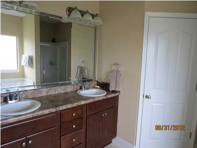 ROLLING RIDGE - Residential Lease