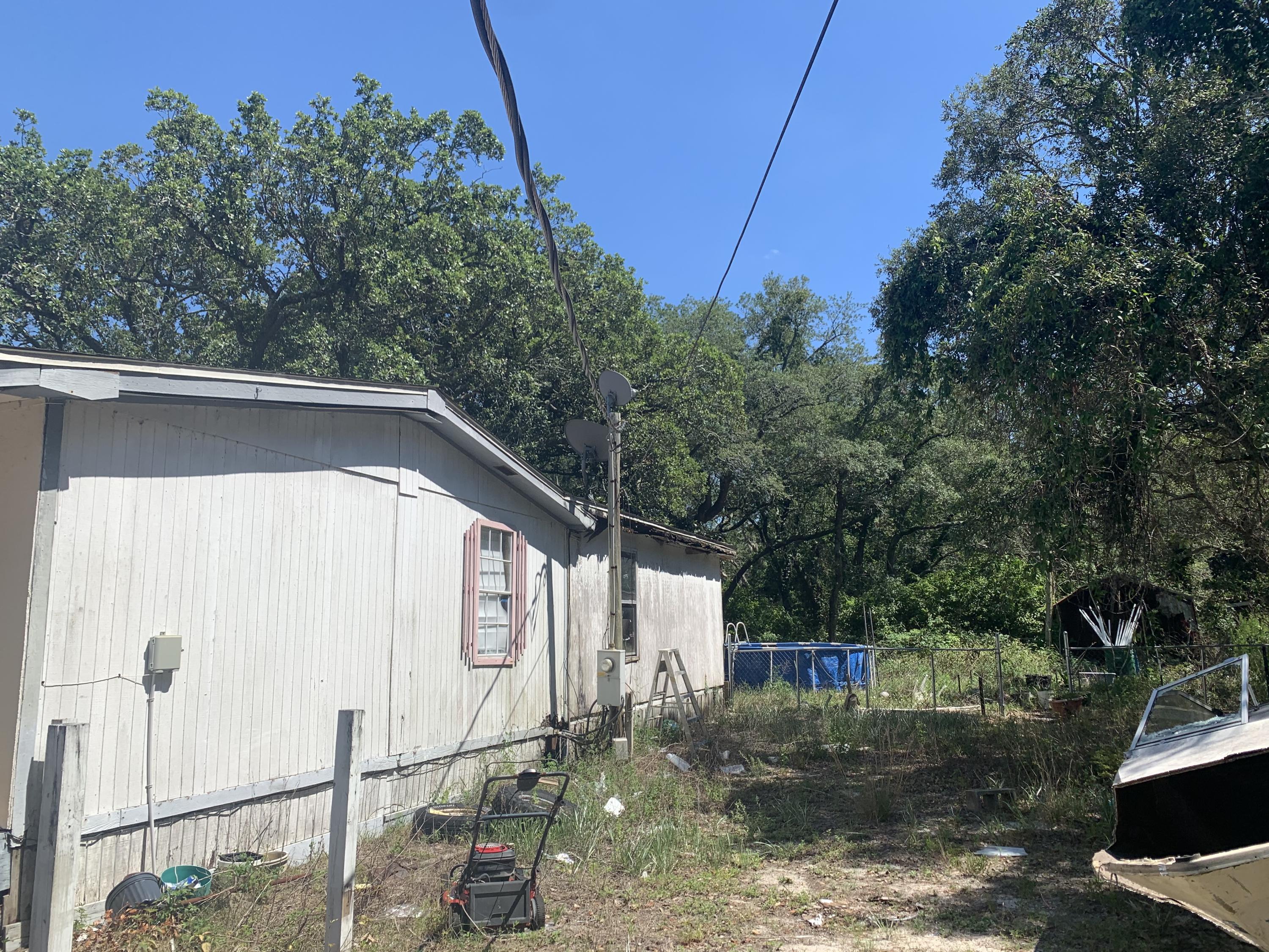 WOODLAWN BEACH - Residential