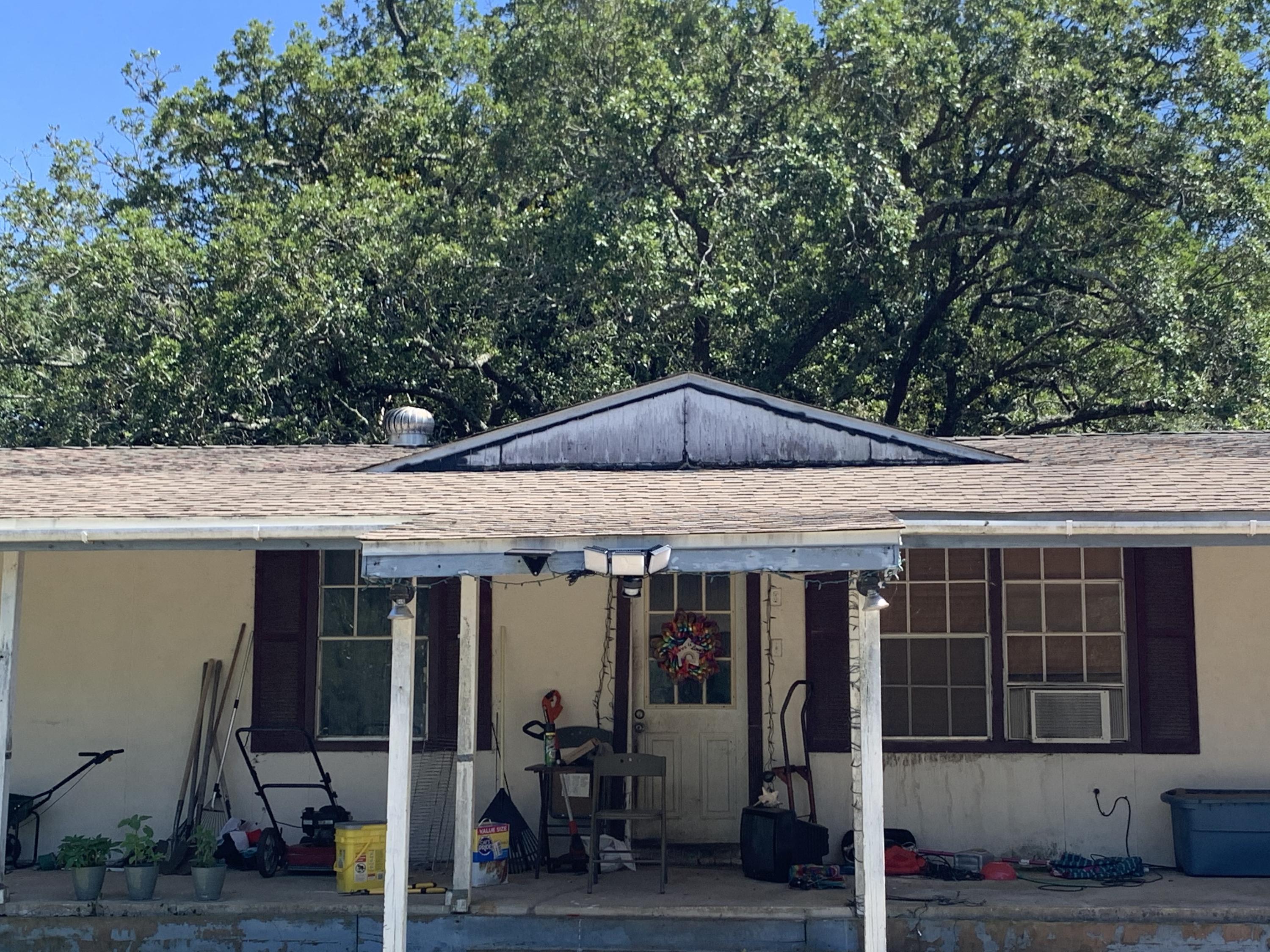 WOODLAWN BEACH - Residential