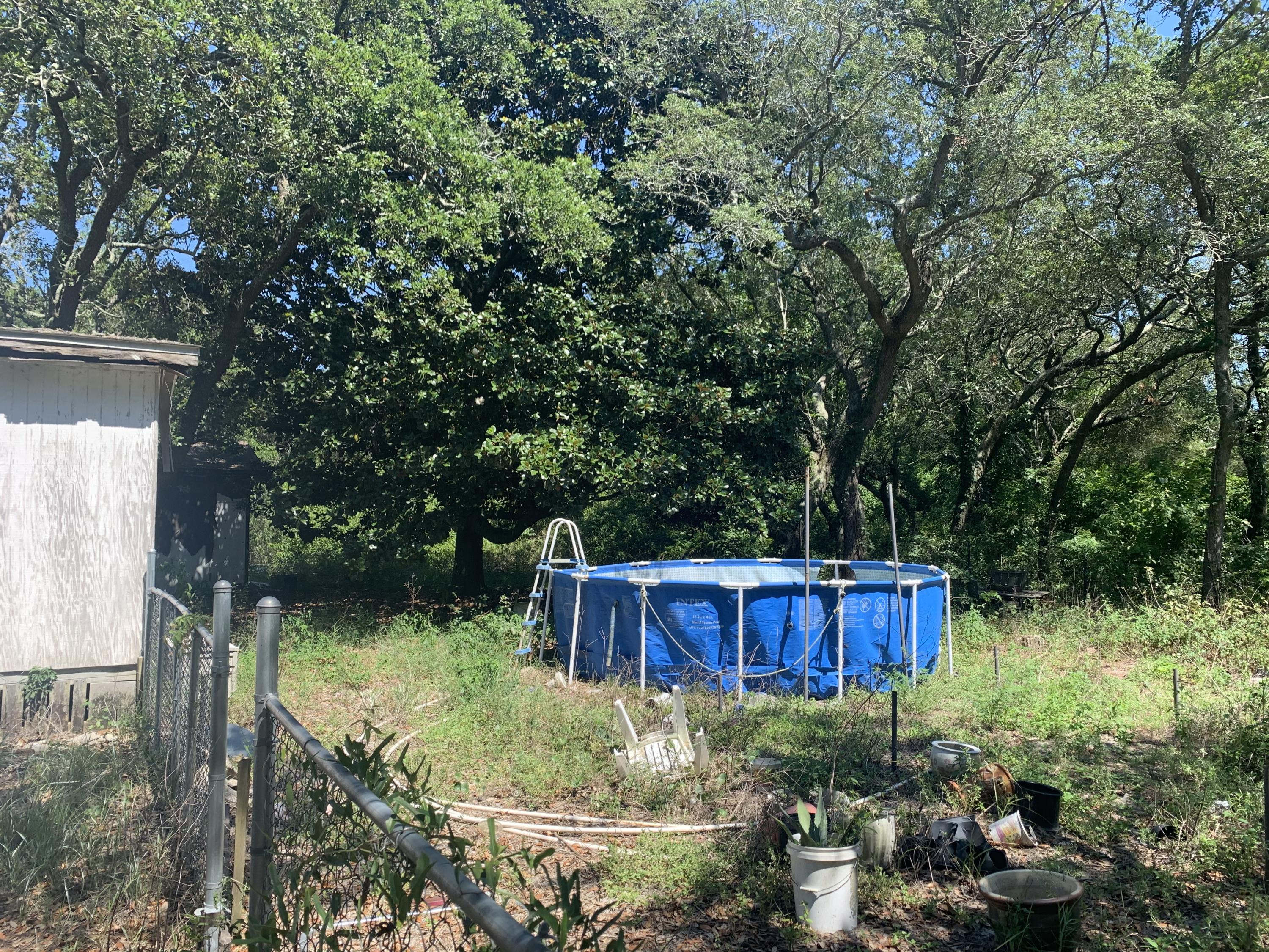 WOODLAWN BEACH - Residential